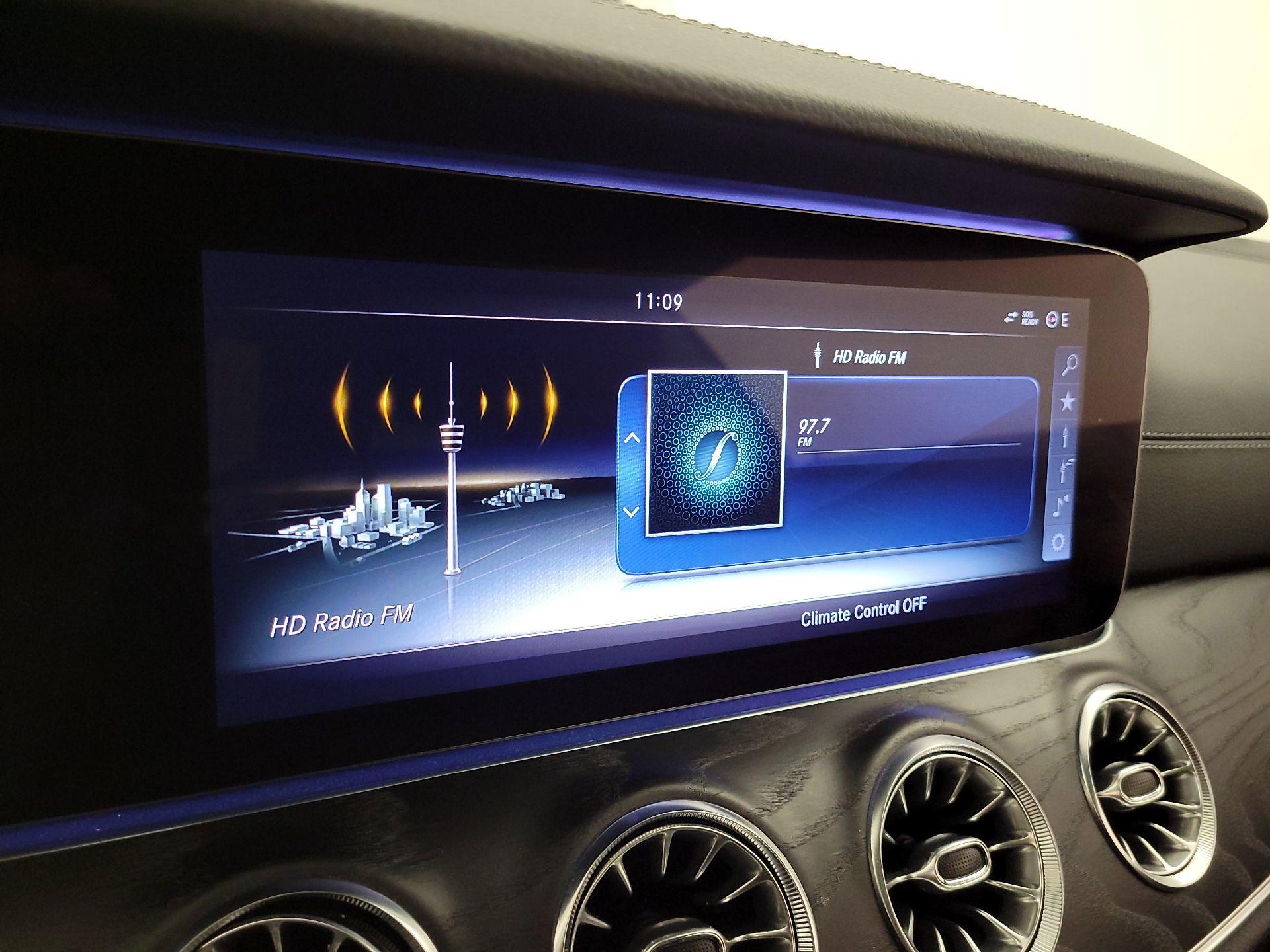 Thumbnail: 2018 Mercedes-Benz E-Class - 16