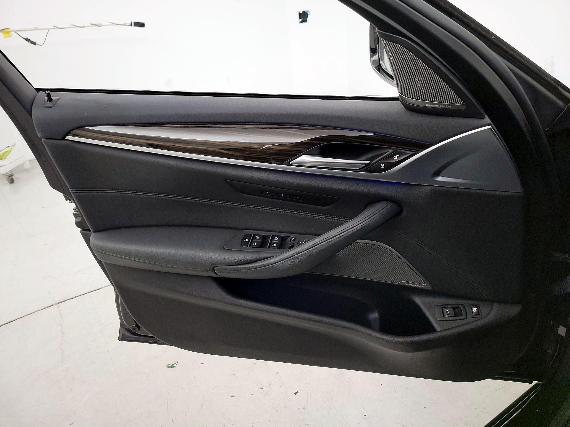 Thumbnail: 2019 BMW 5 Series - 12