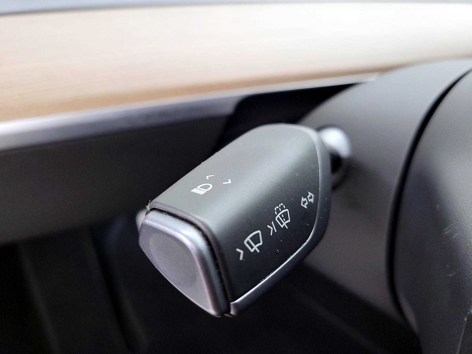 Thumbnail: 2022 Tesla Model 3 - 13