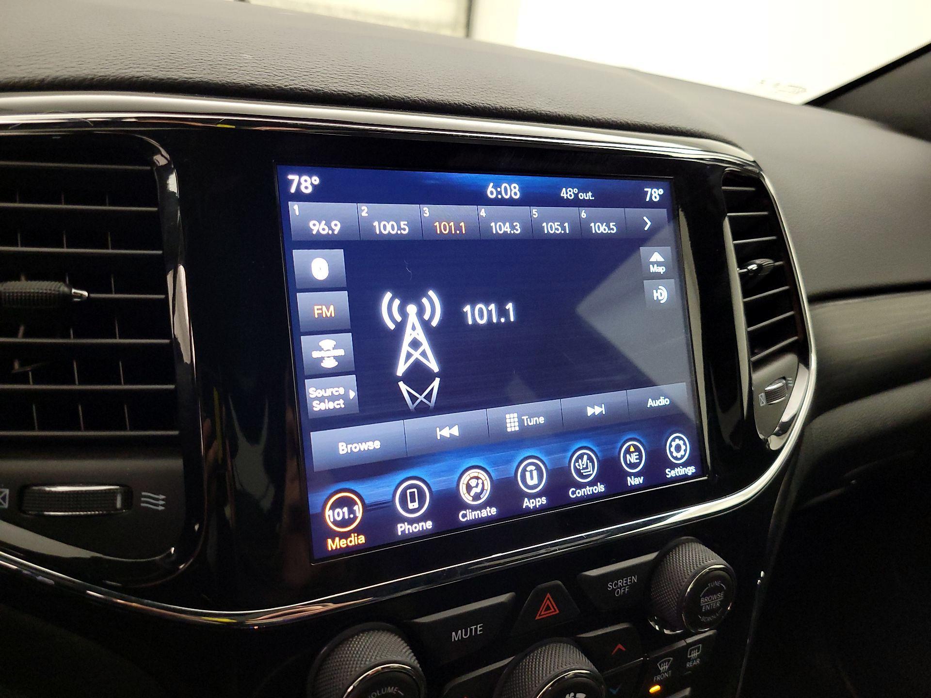 Thumbnail: 2021 Jeep Grand Cherokee - 15