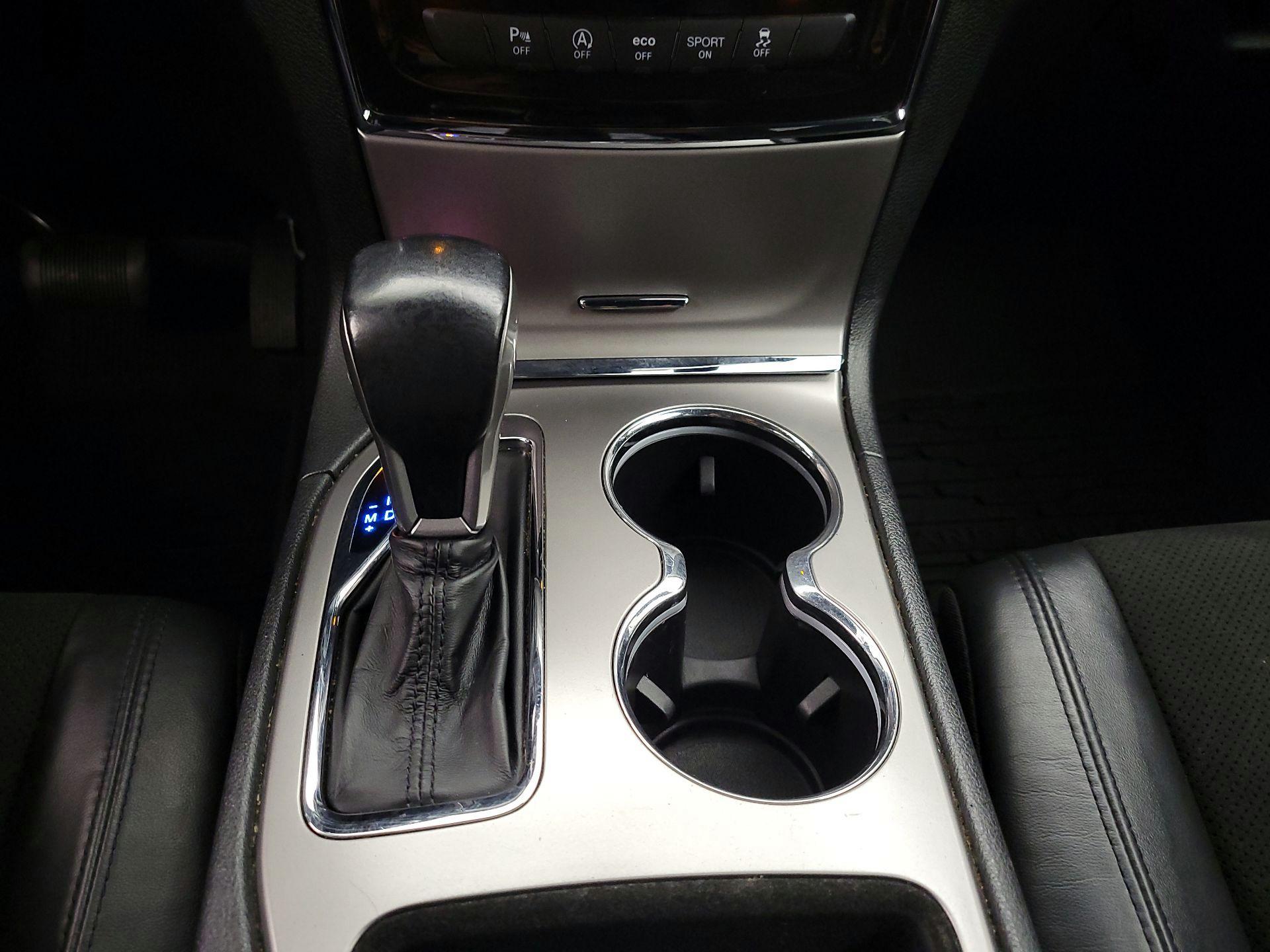 Thumbnail: 2021 Jeep Grand Cherokee - 17