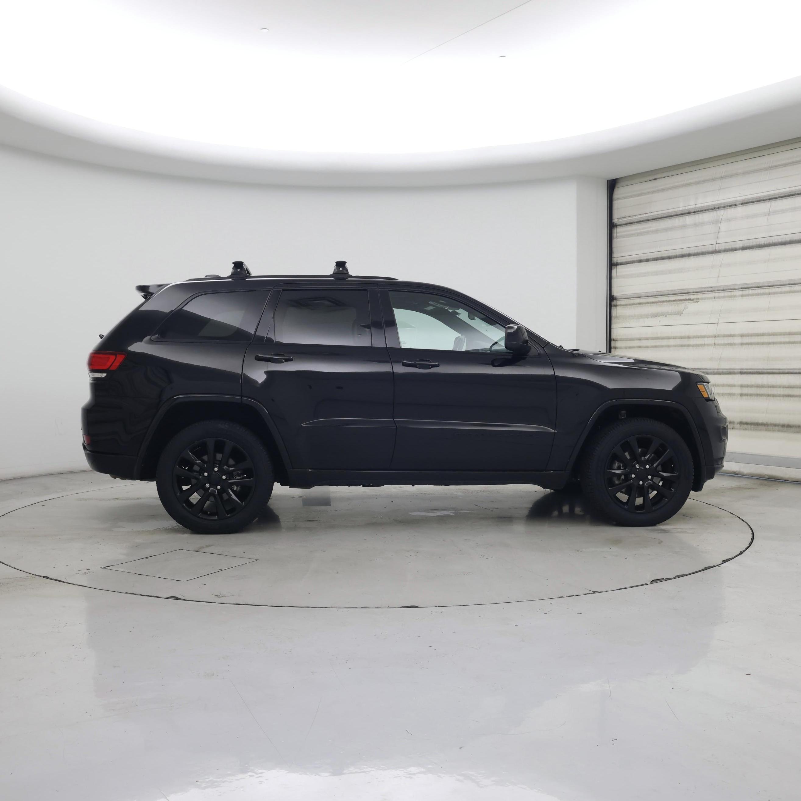 Thumbnail: 2021 Jeep Grand Cherokee - 7