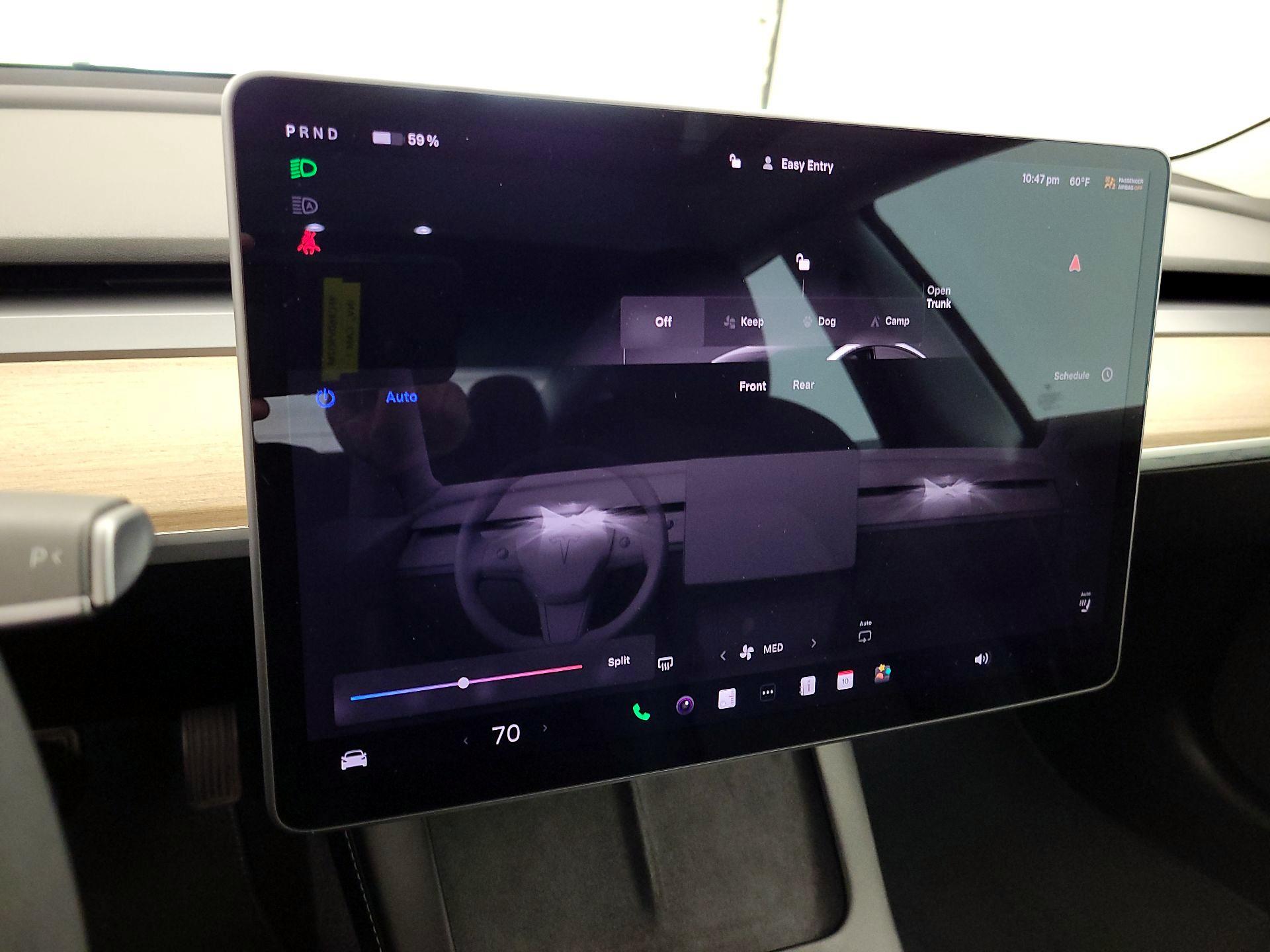 Thumbnail: 2022 Tesla Model 3 - 16