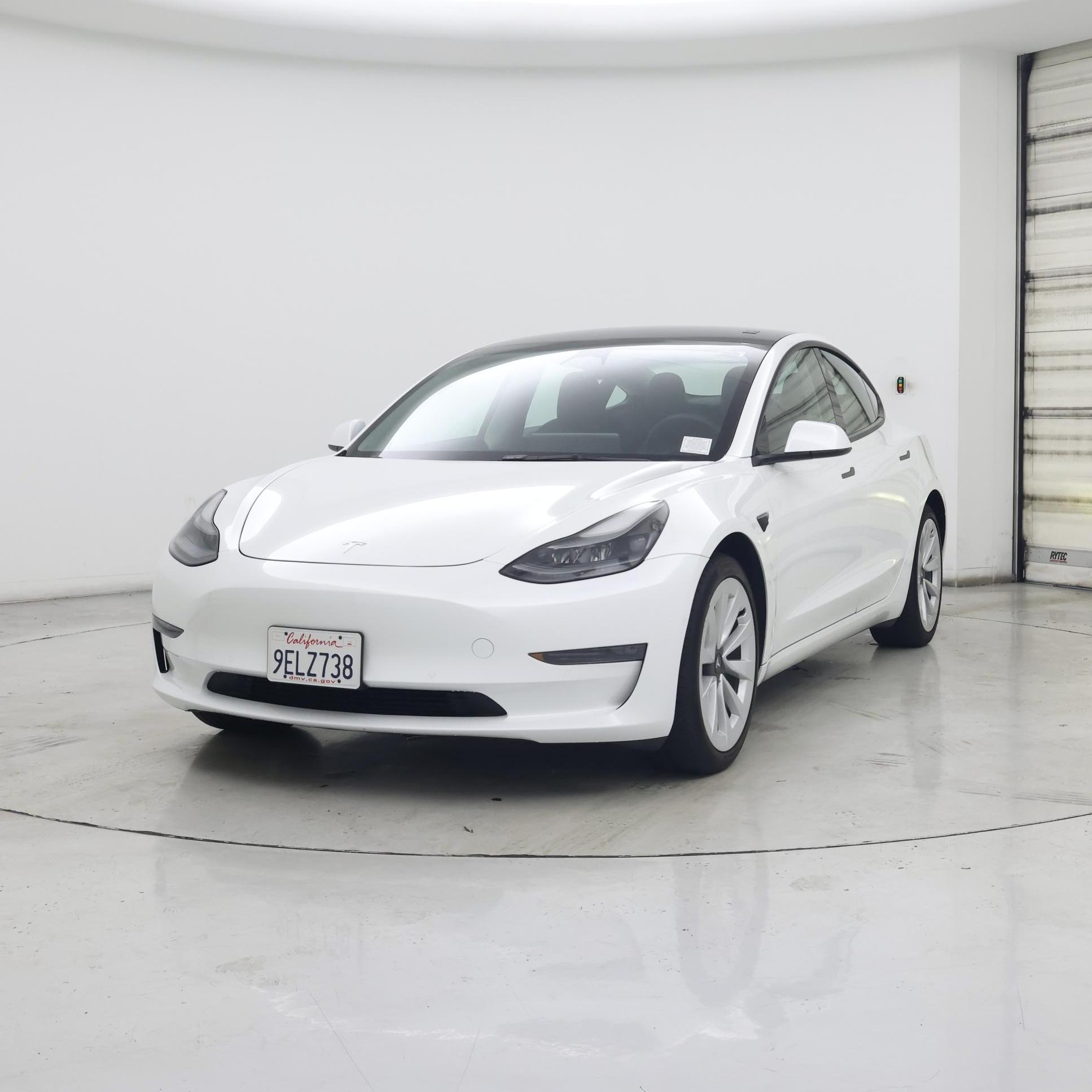Thumbnail: 2022 Tesla Model 3 - 4
