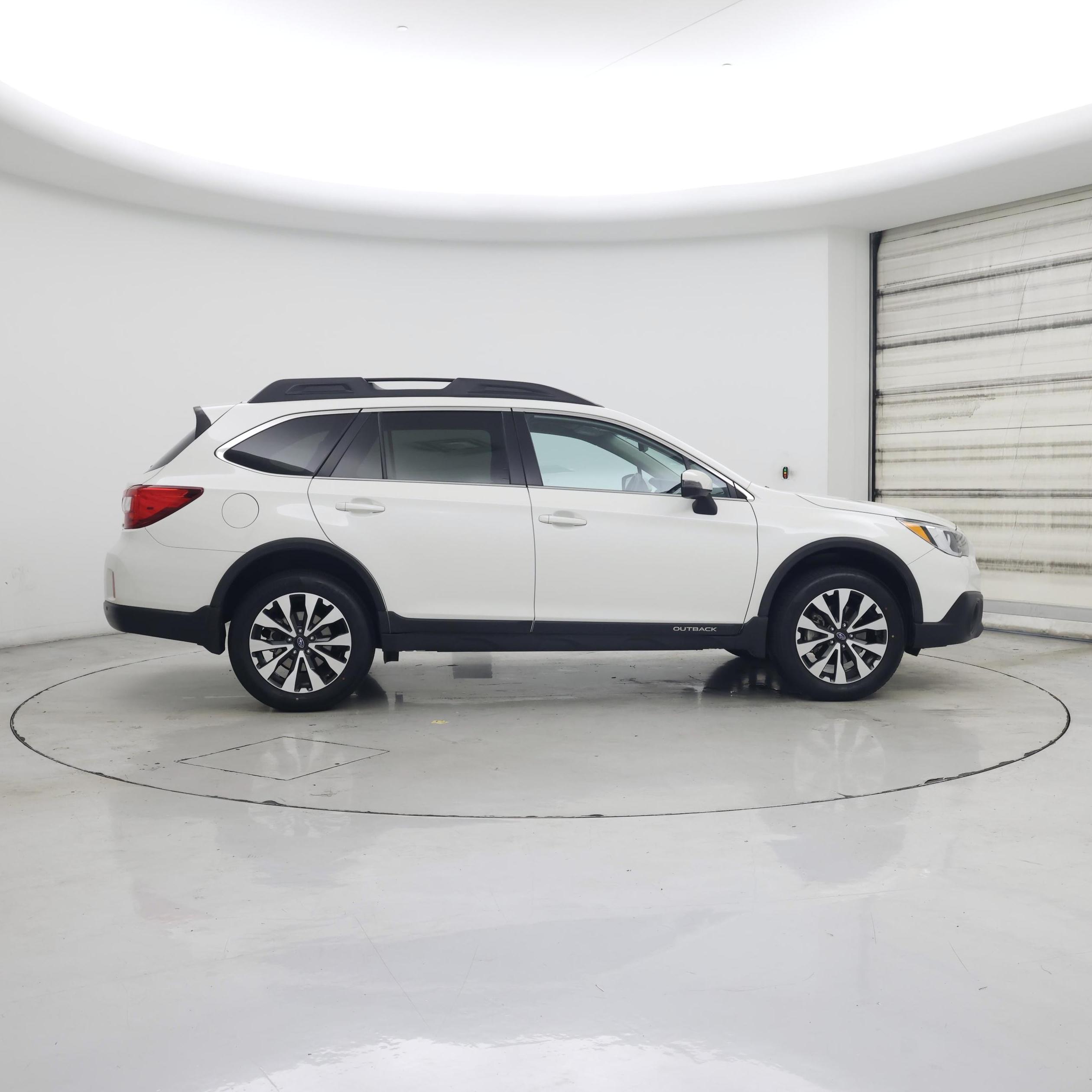 Thumbnail: 2017 Subaru Outback - 7