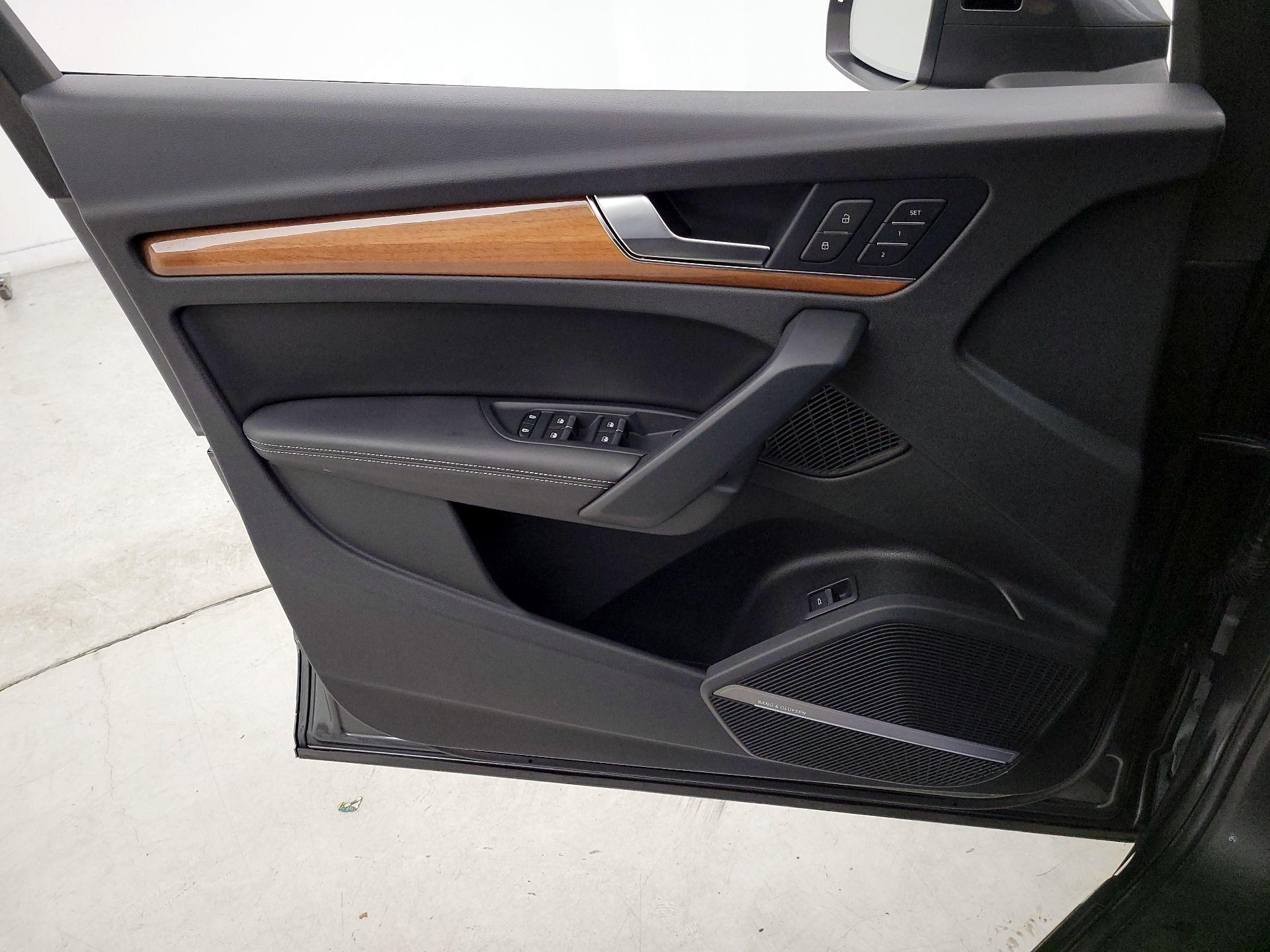 Thumbnail: 2022 Audi Q5 - 12