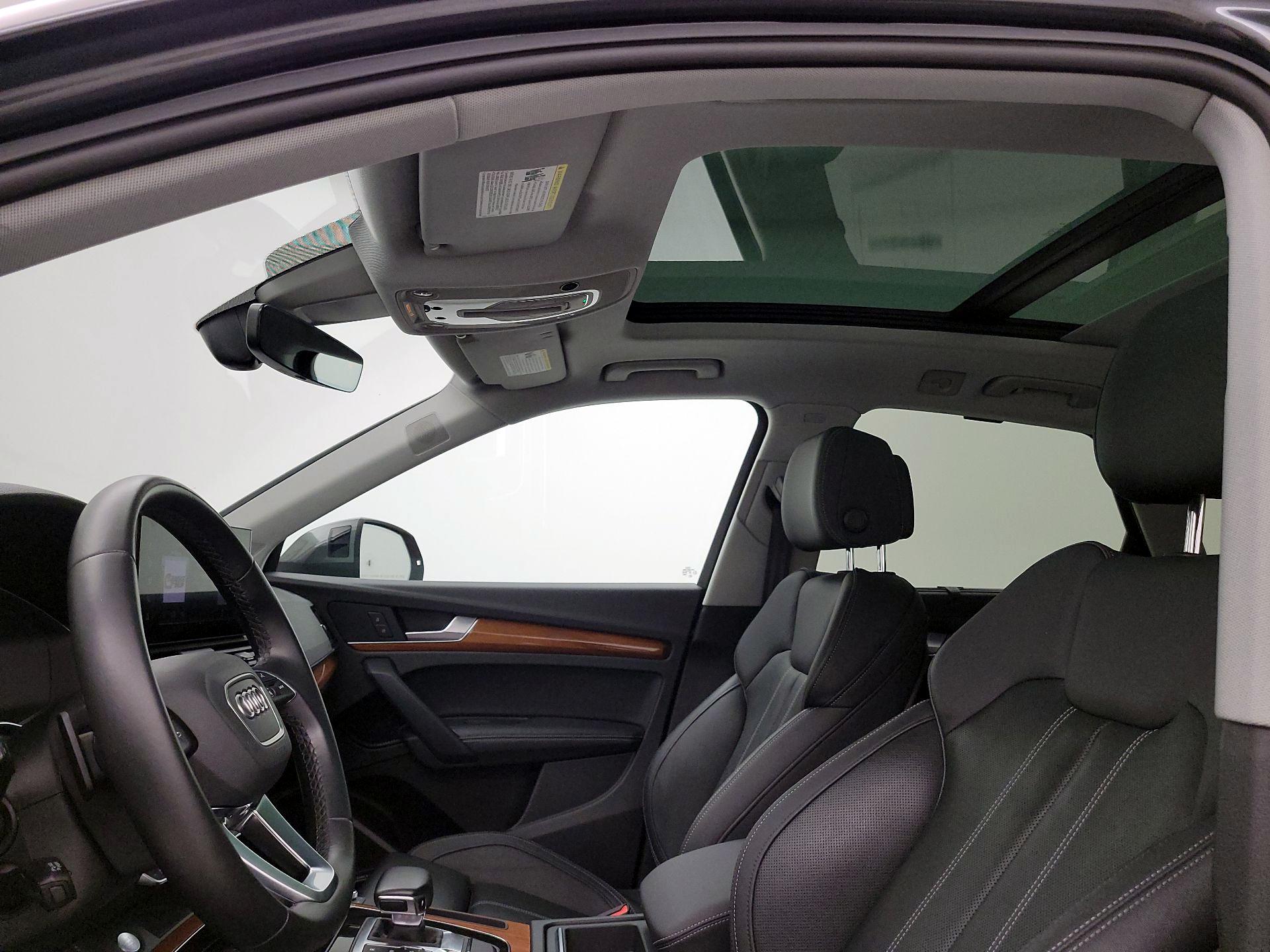 Thumbnail: 2022 Audi Q5 - 20