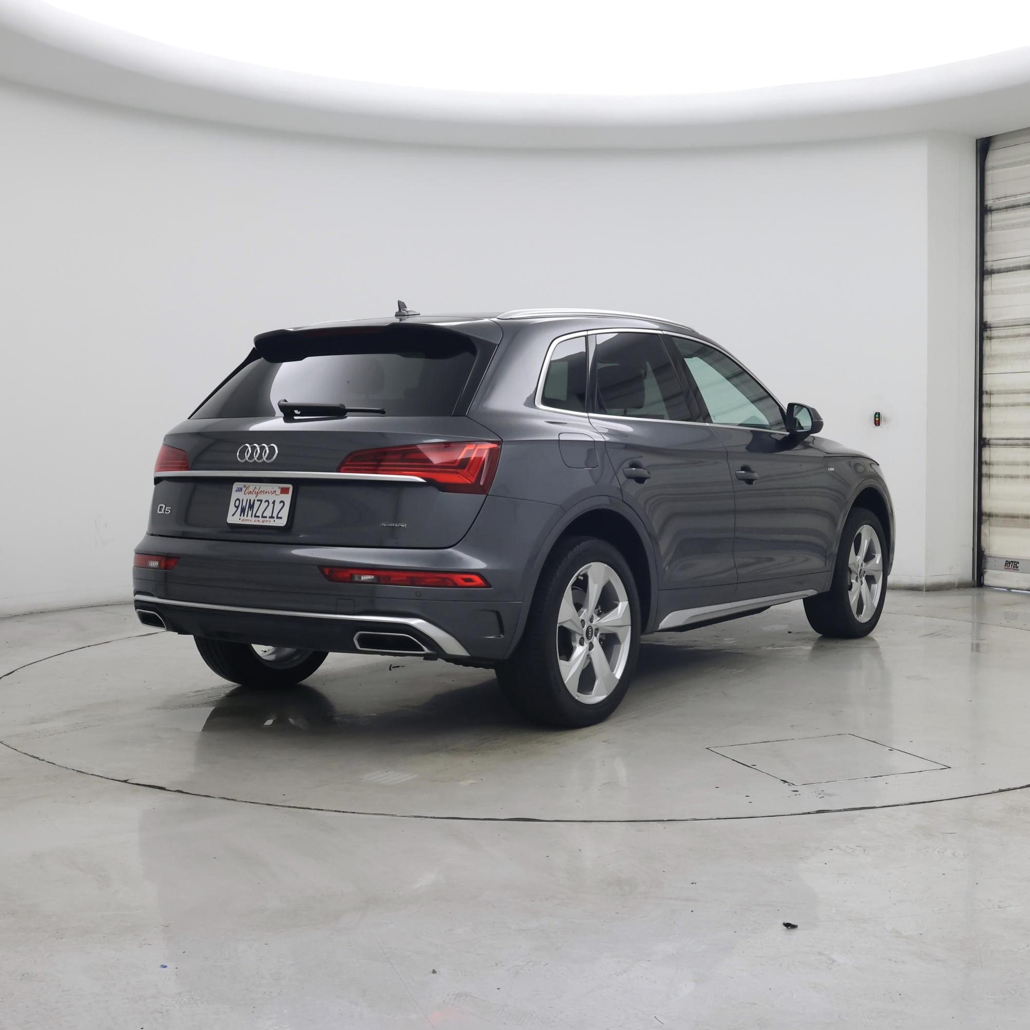 Thumbnail: 2022 Audi Q5 - 8