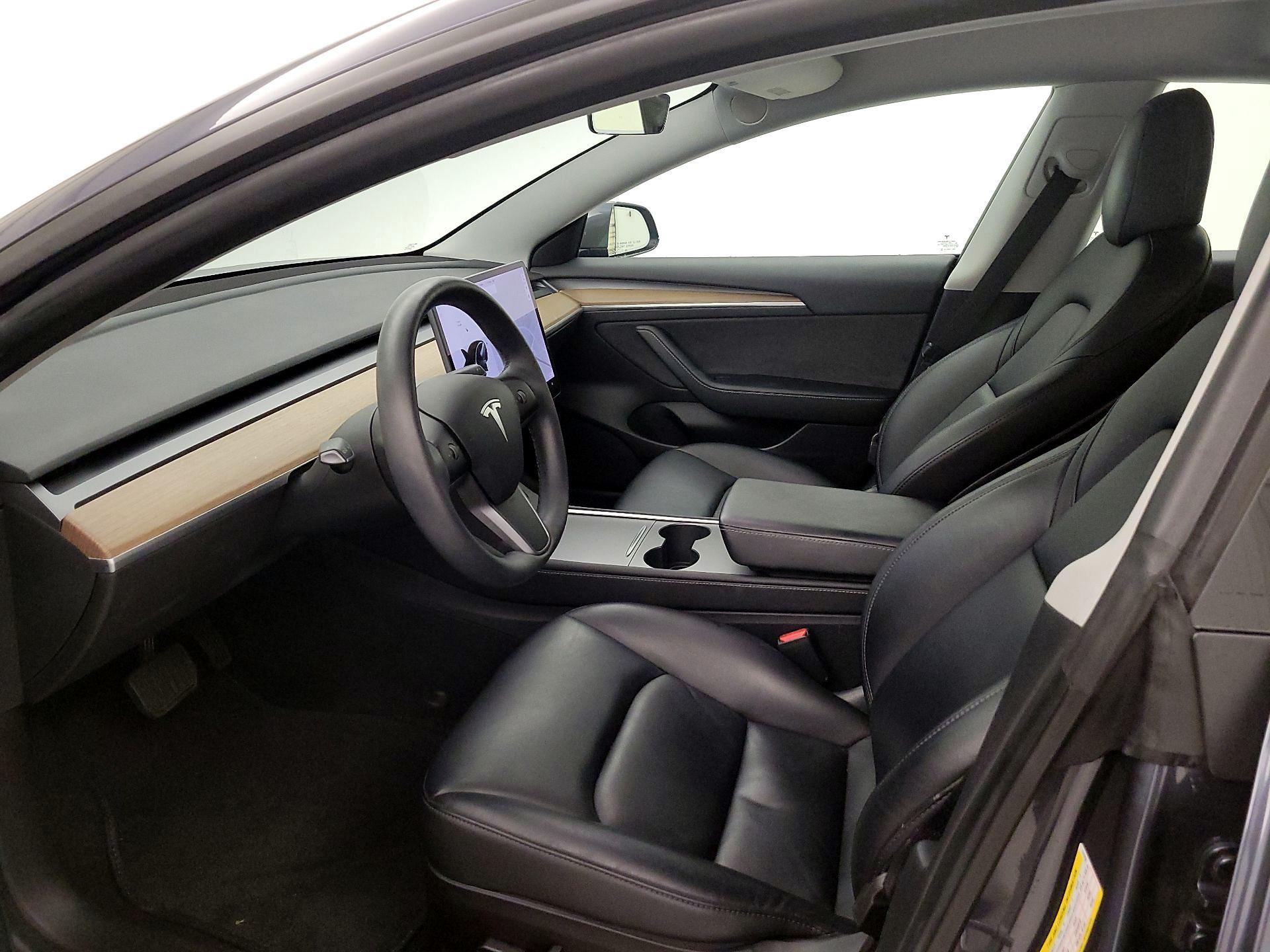 Thumbnail: 2021 Tesla Model 3 - 11