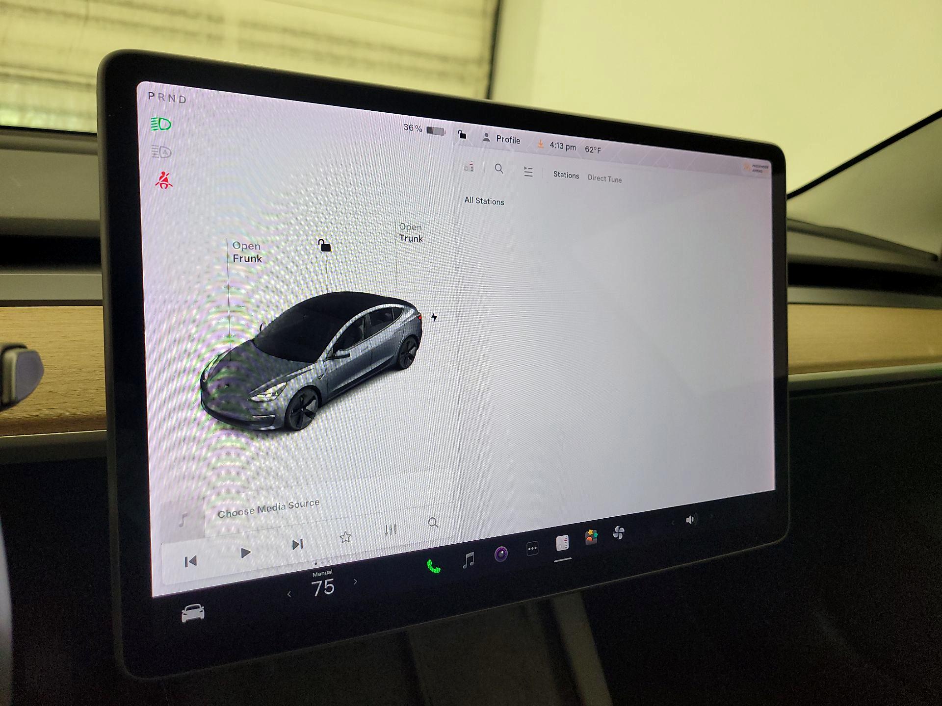 Thumbnail: 2021 Tesla Model 3 - 15