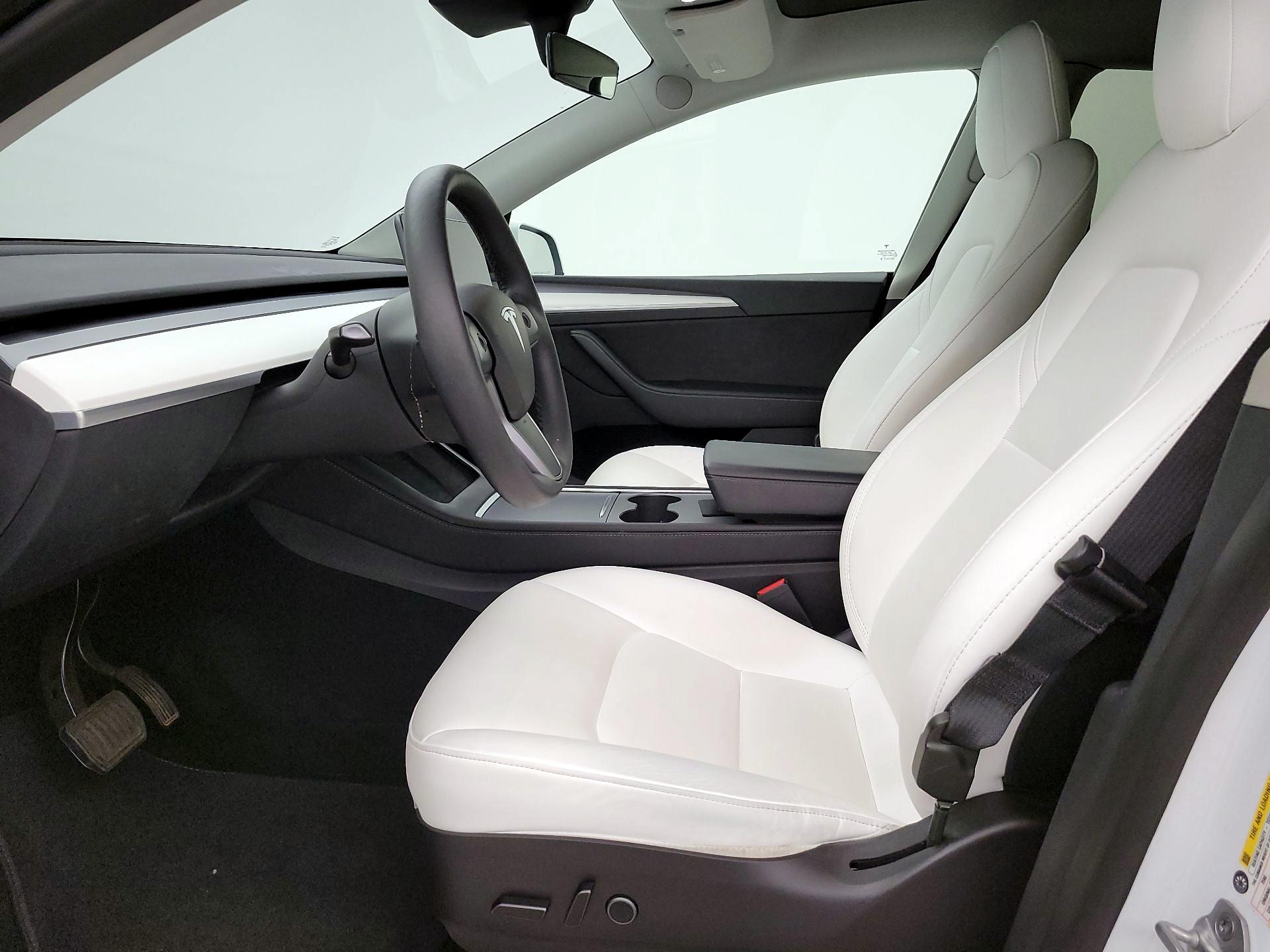 Thumbnail: 2023 Tesla Model Y - 11