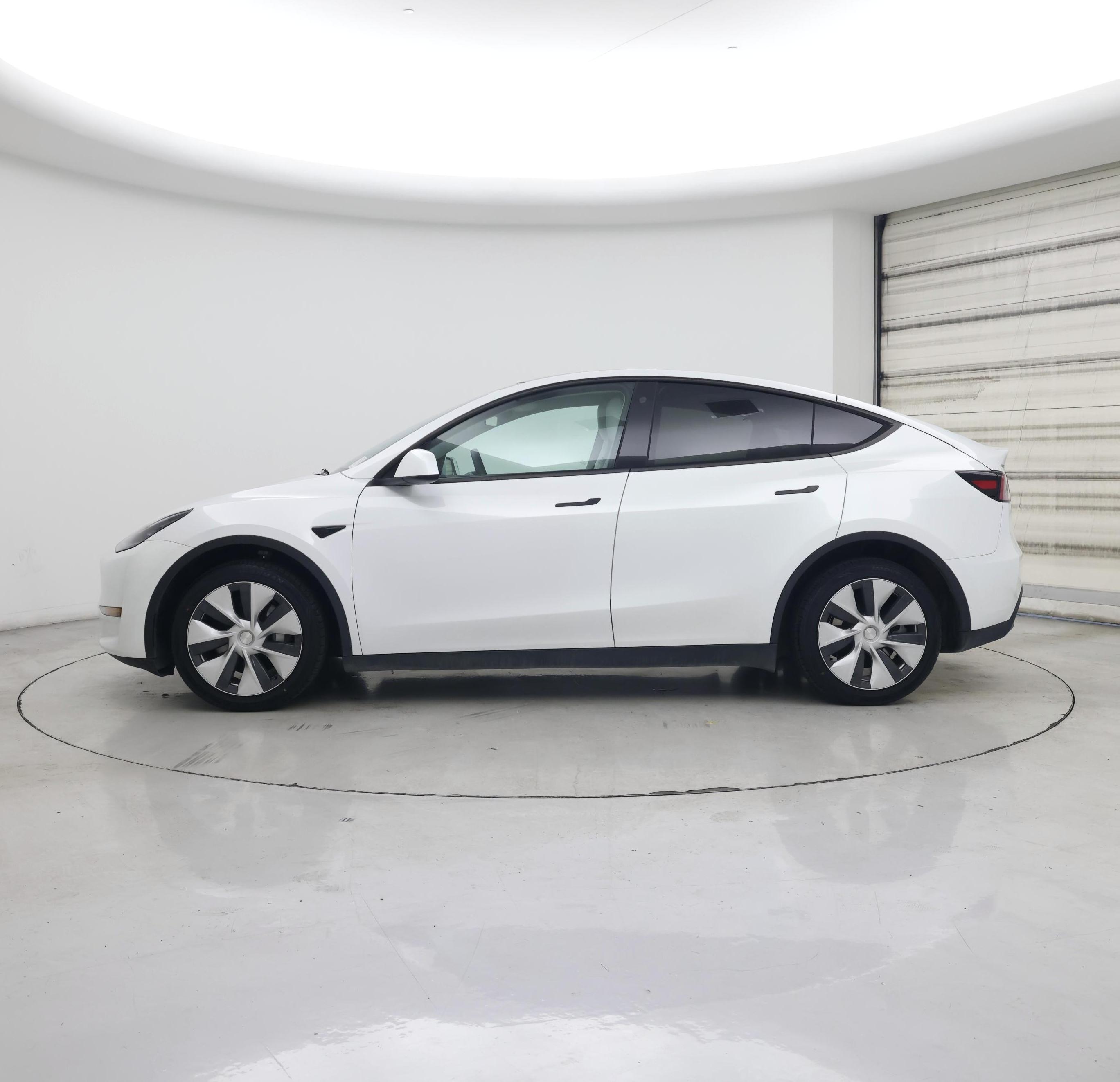 Thumbnail: 2023 Tesla Model Y - 3