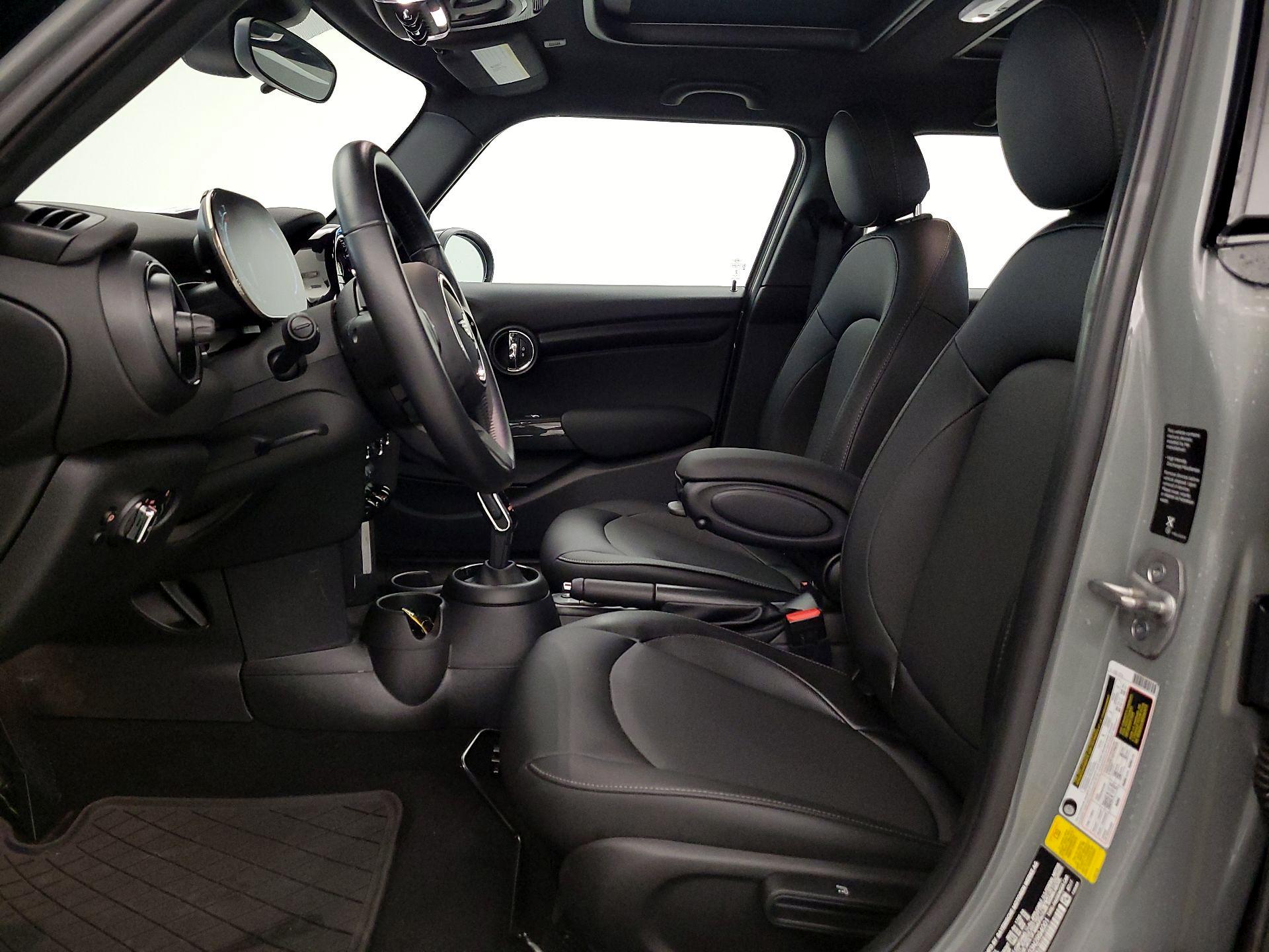 Thumbnail: 2022 MINI Cooper Hardtop - 11