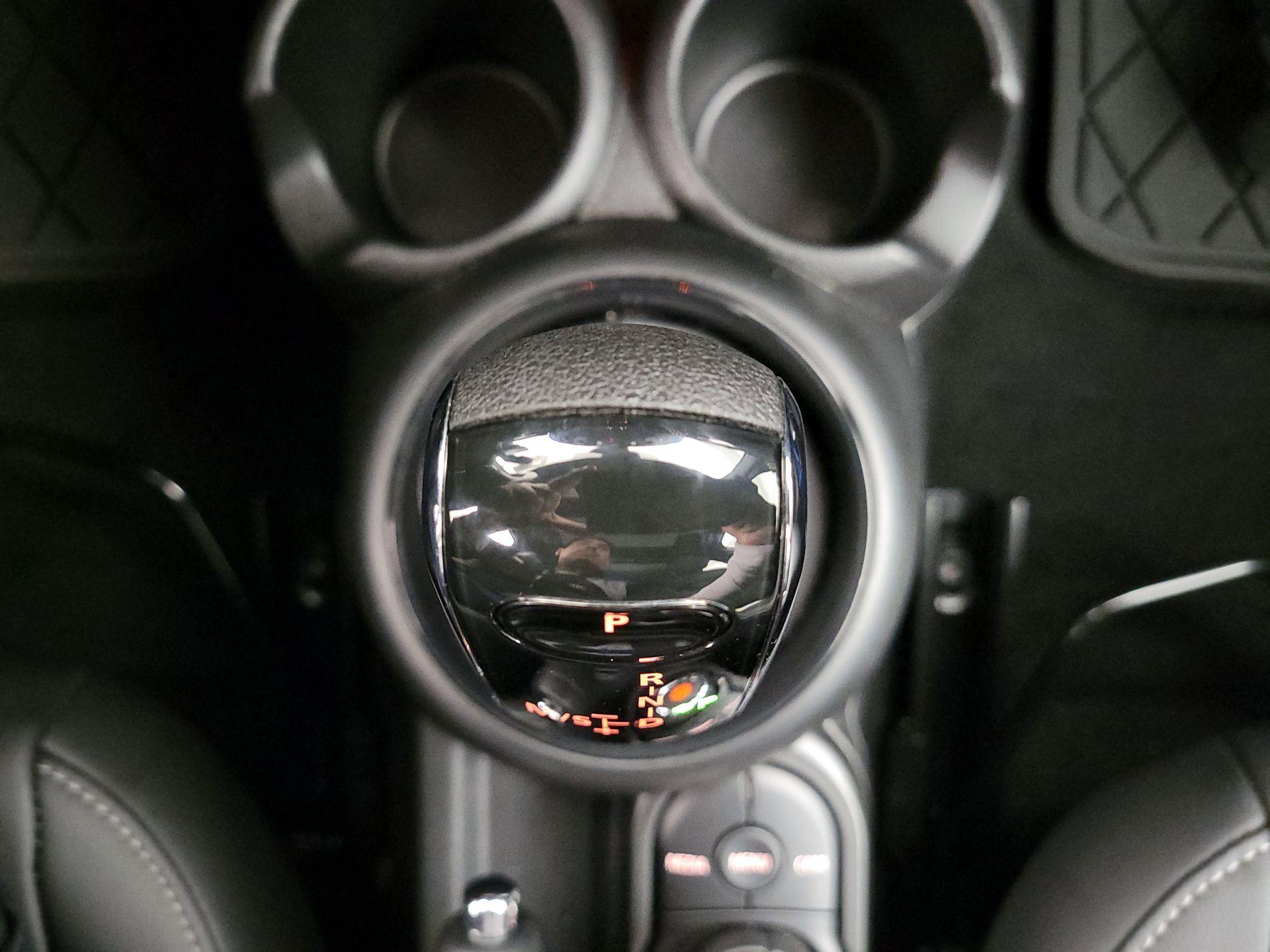 Thumbnail: 2022 MINI Cooper Hardtop - 16