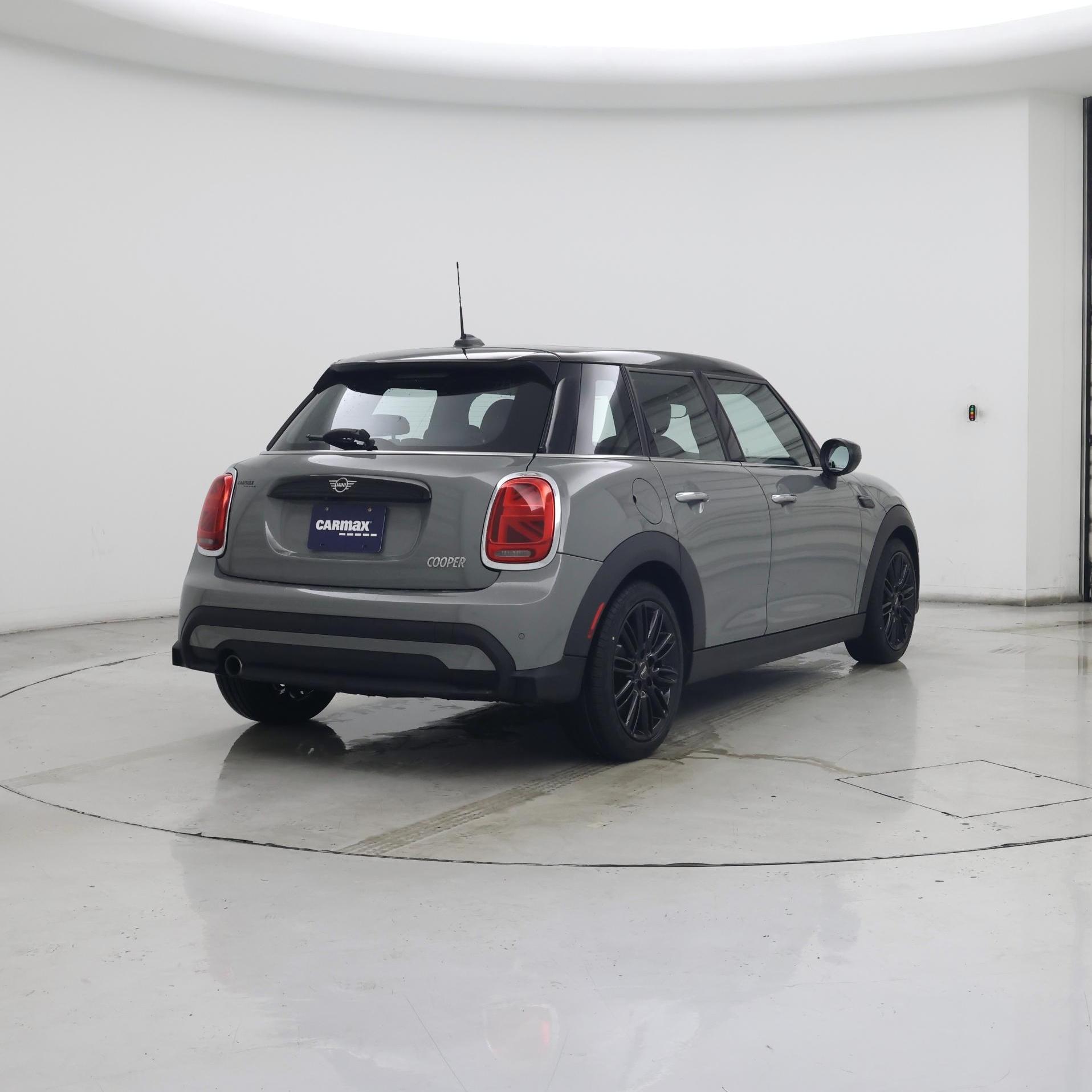 Thumbnail: 2022 MINI Cooper Hardtop - 8