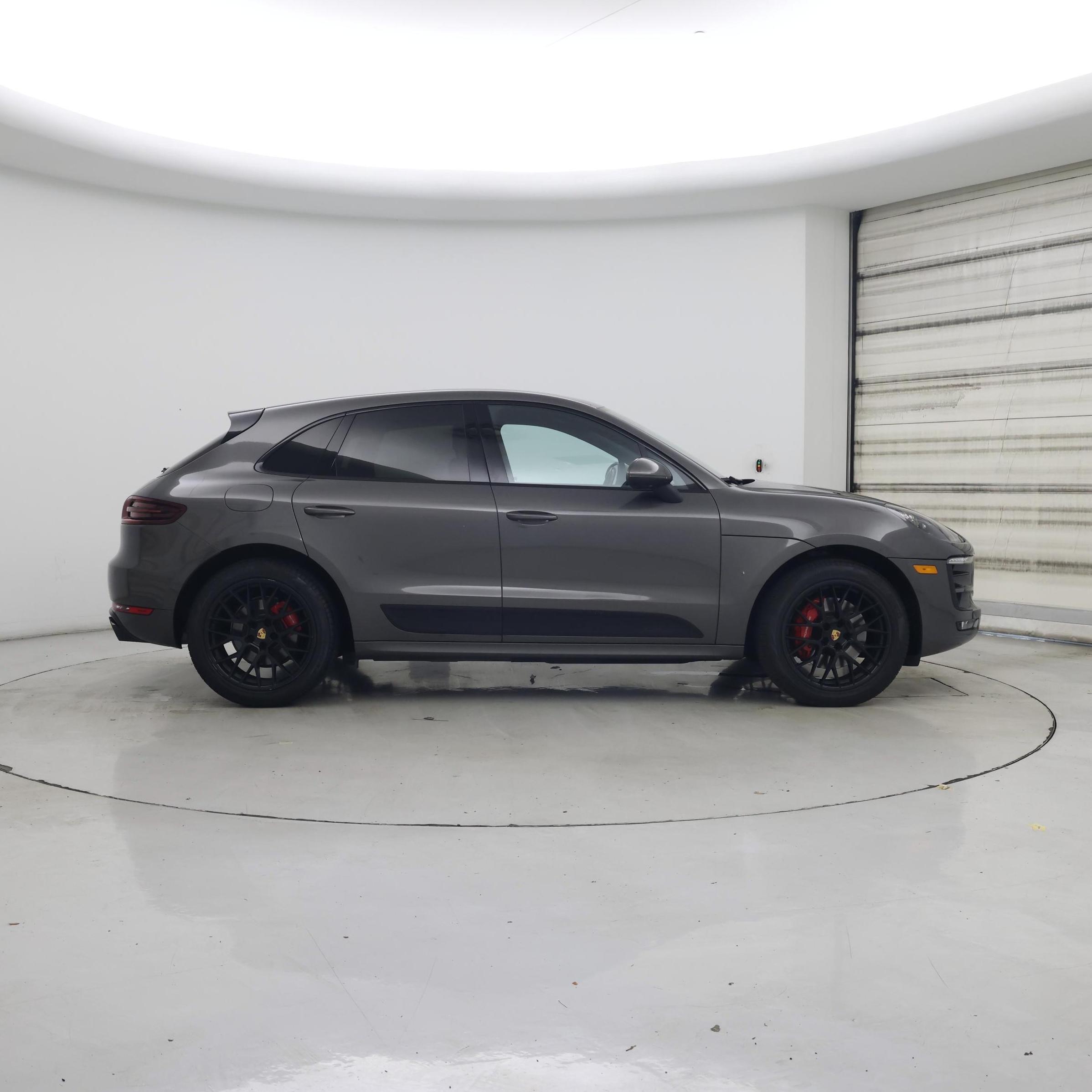 Thumbnail: 2018 Porsche Macan - 7