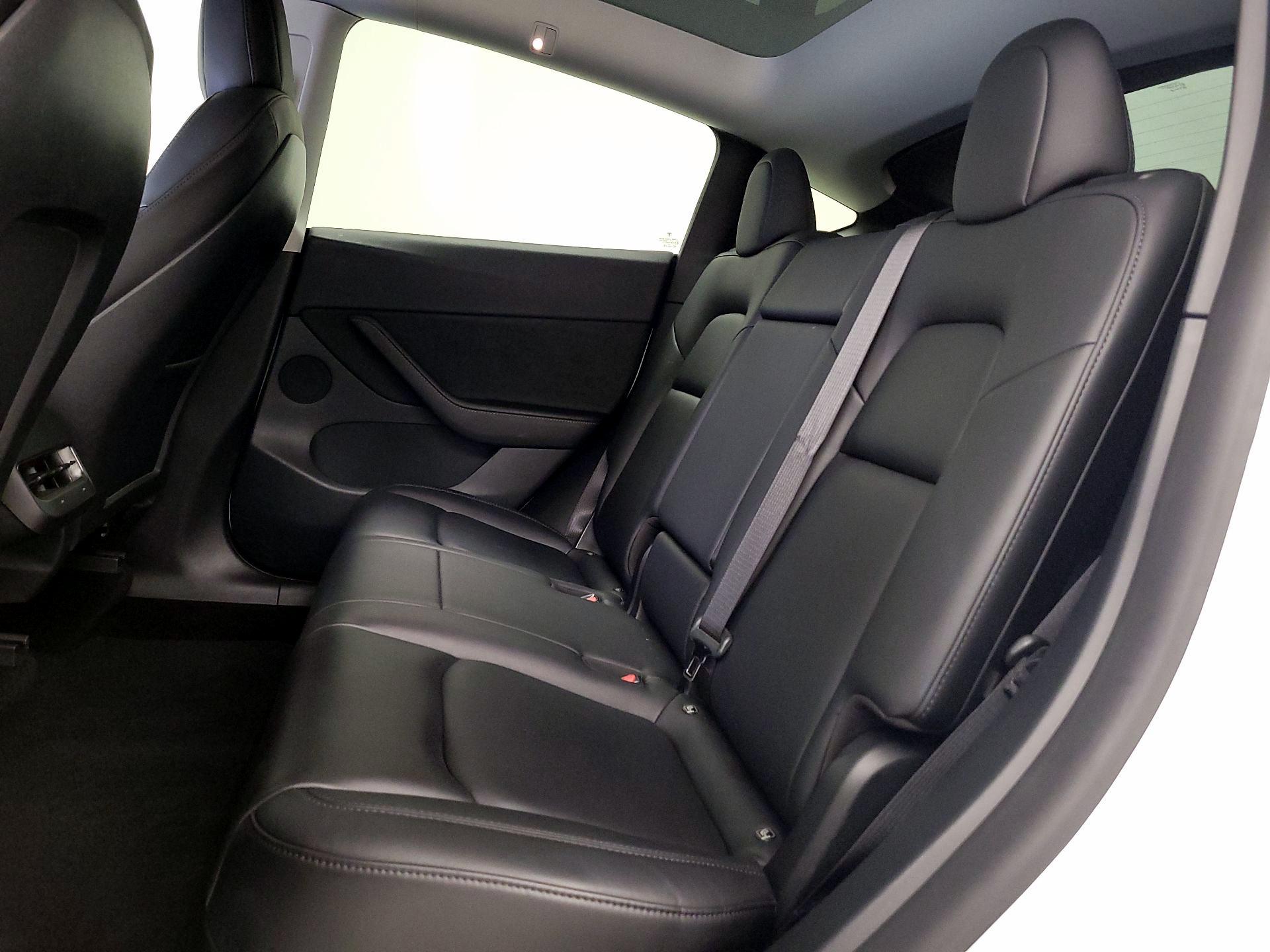 Thumbnail: 2021 Tesla Model Y - 19