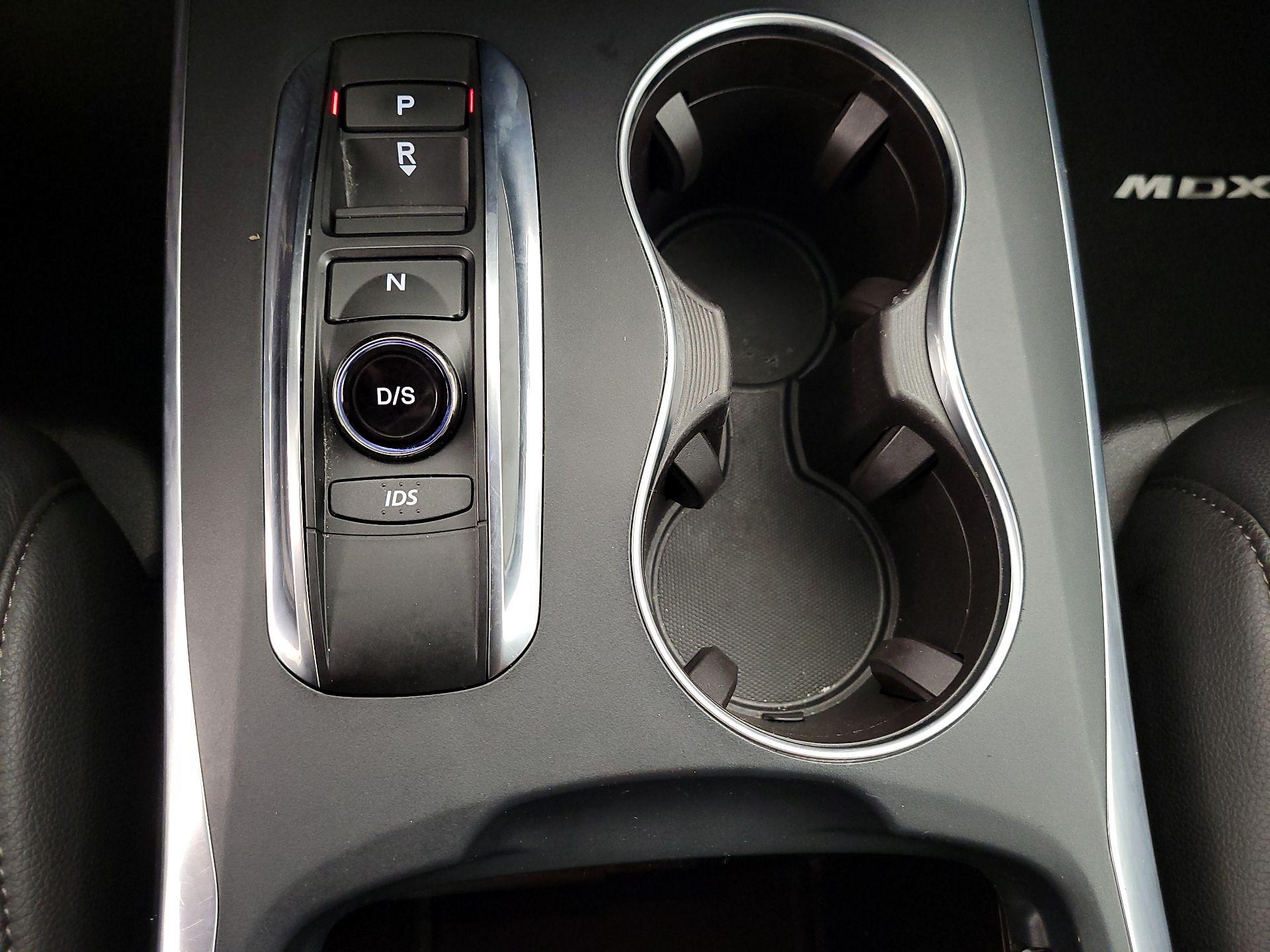 Thumbnail: 2016 Acura MDX - 16