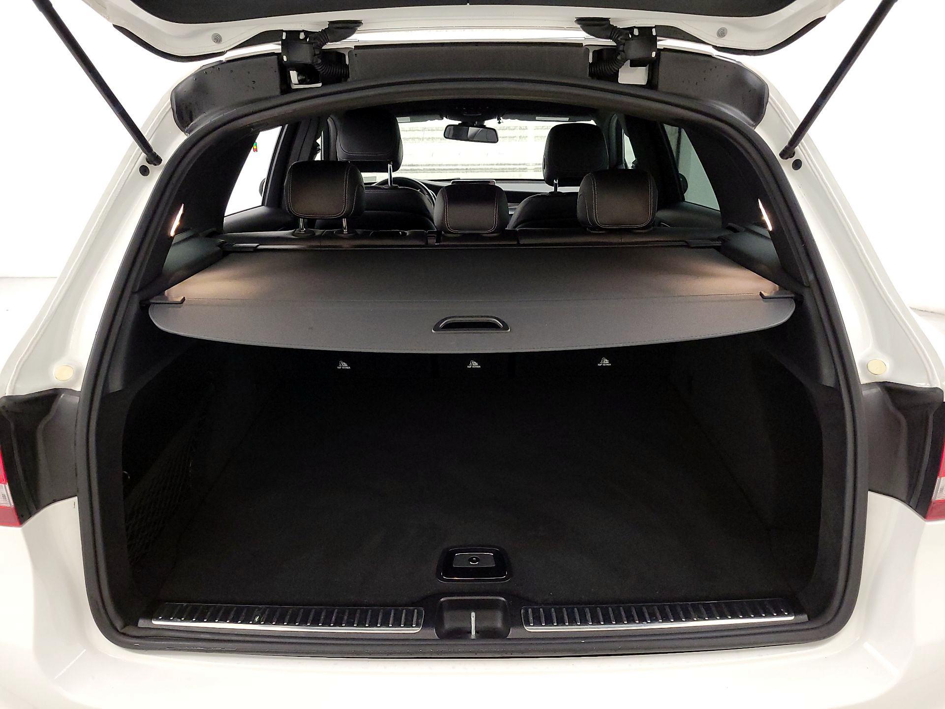 Thumbnail: 2018 Mercedes-Benz GLC - 19