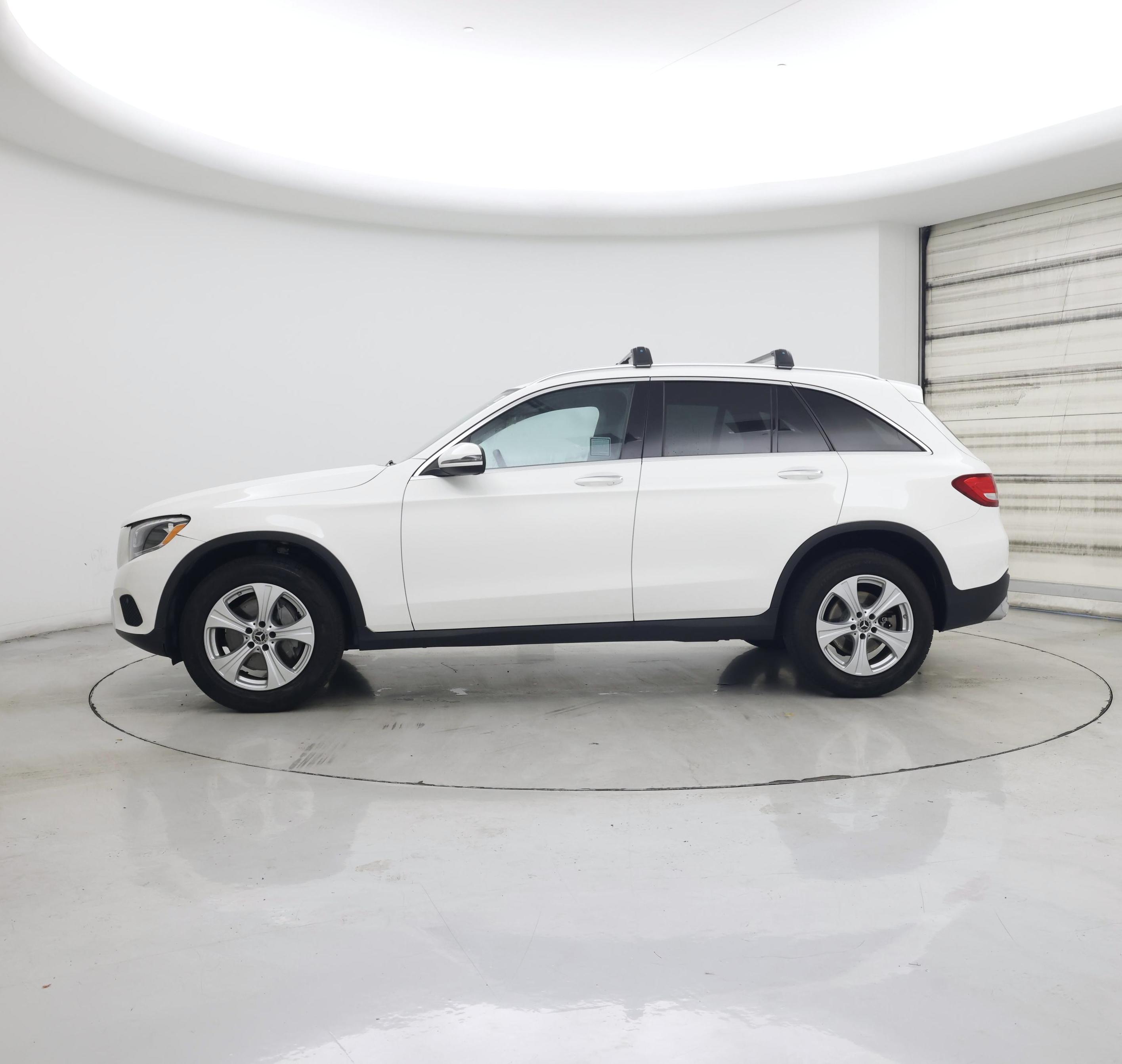 Thumbnail: 2018 Mercedes-Benz GLC - 3