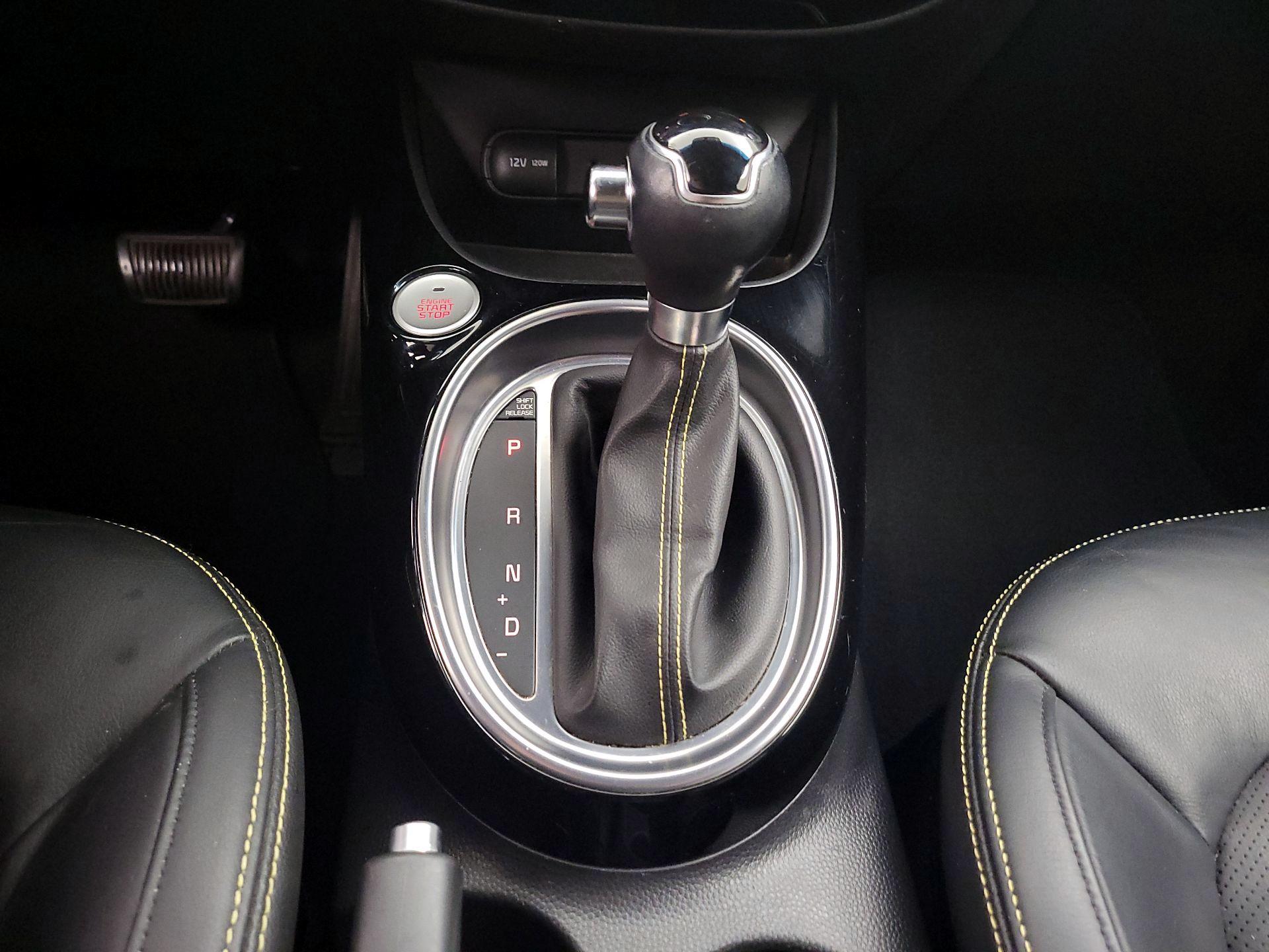 Thumbnail: 2015 Kia Soul - 18