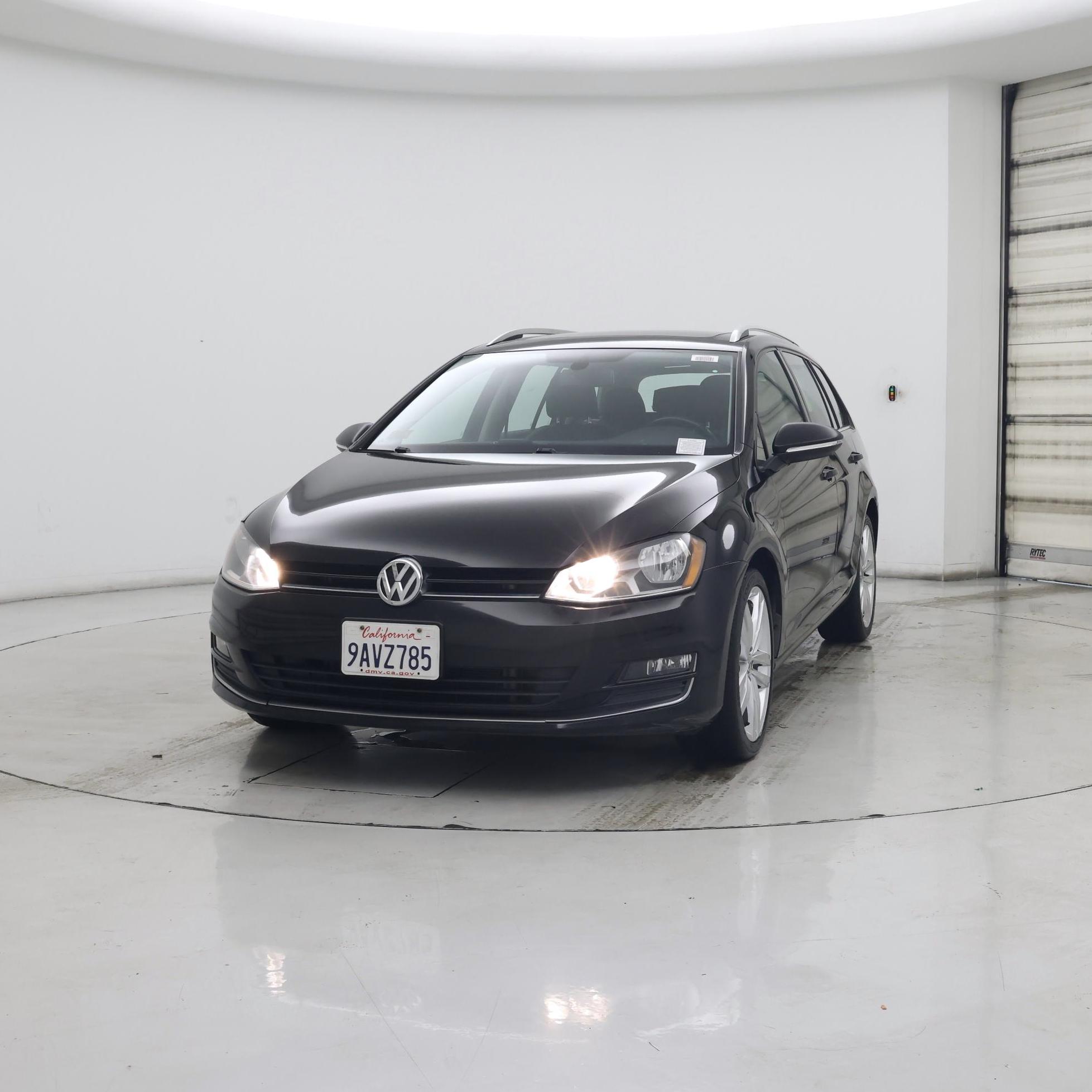 Thumbnail: 2015 Volkswagen Golf - 4