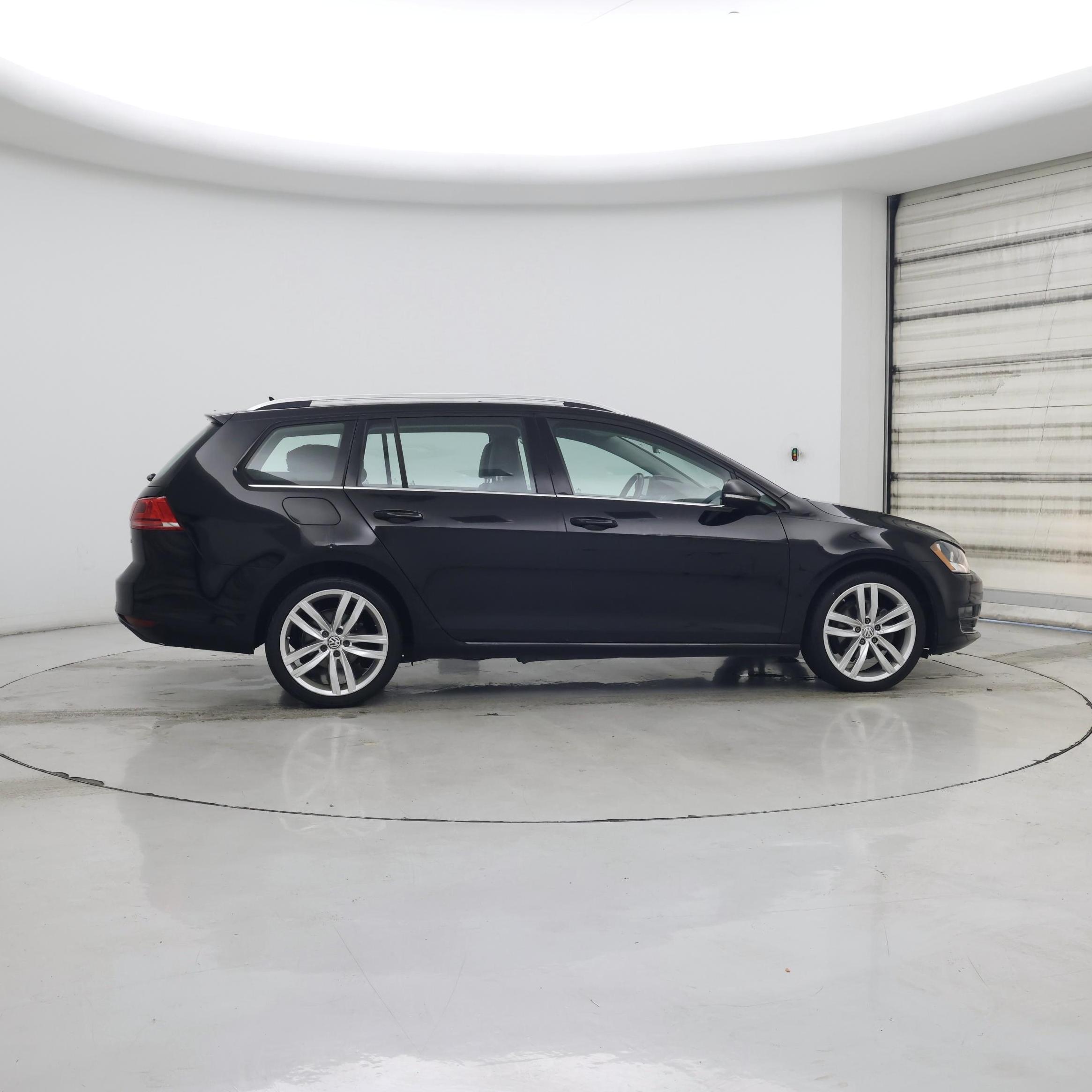 Thumbnail: 2015 Volkswagen Golf - 7