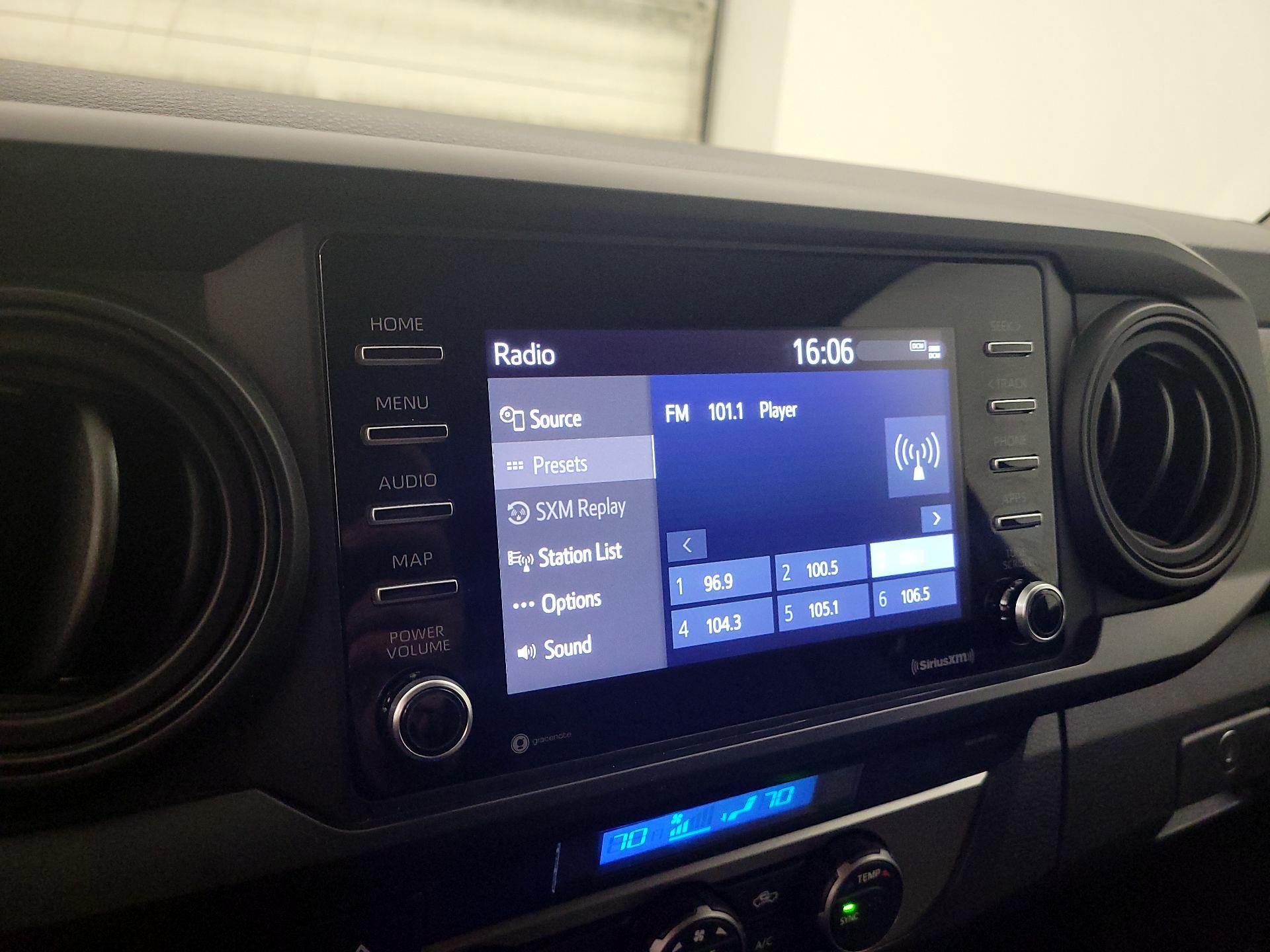 Thumbnail: 2021 Toyota Tacoma - 15