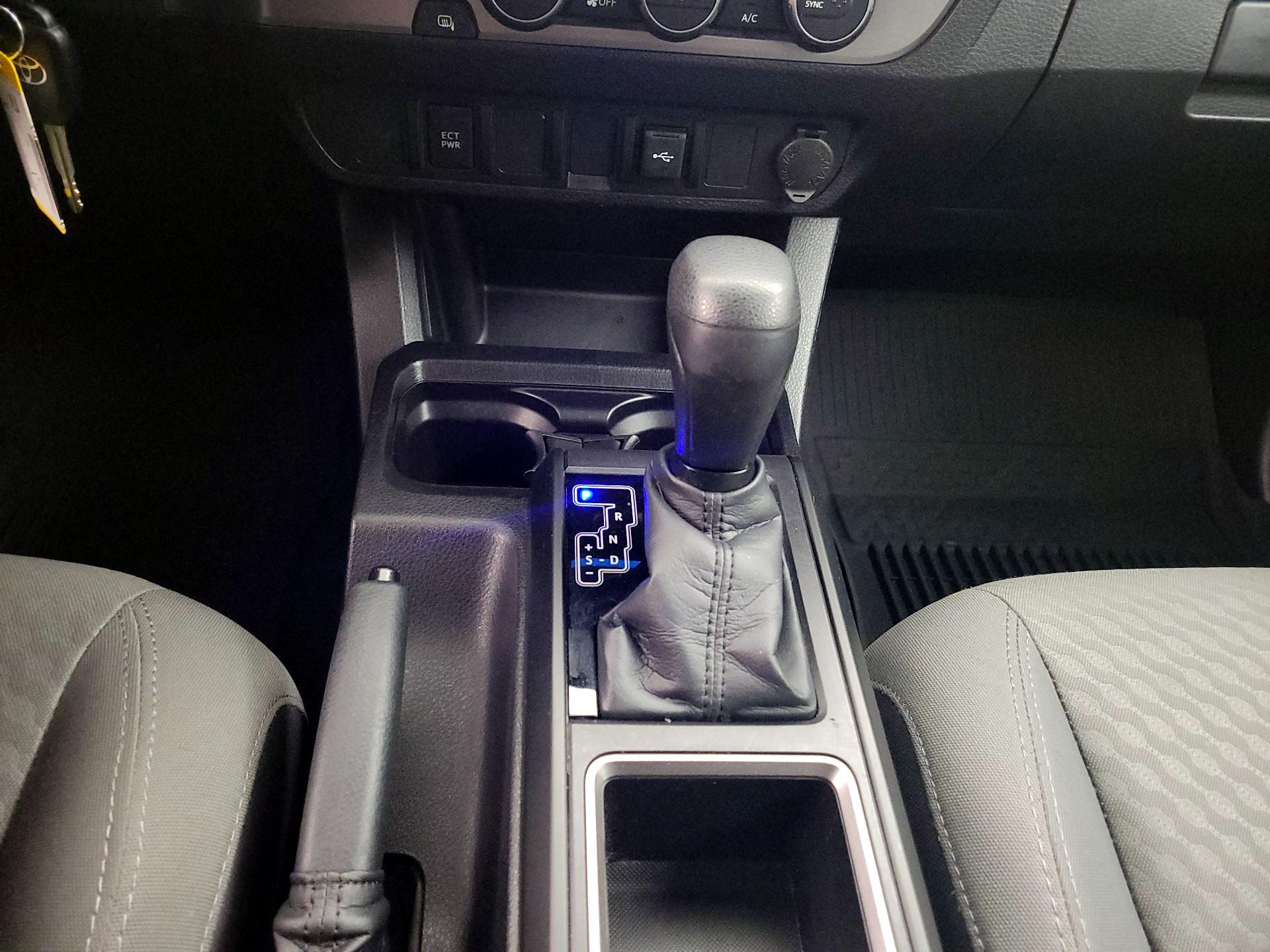 Thumbnail: 2021 Toyota Tacoma - 17