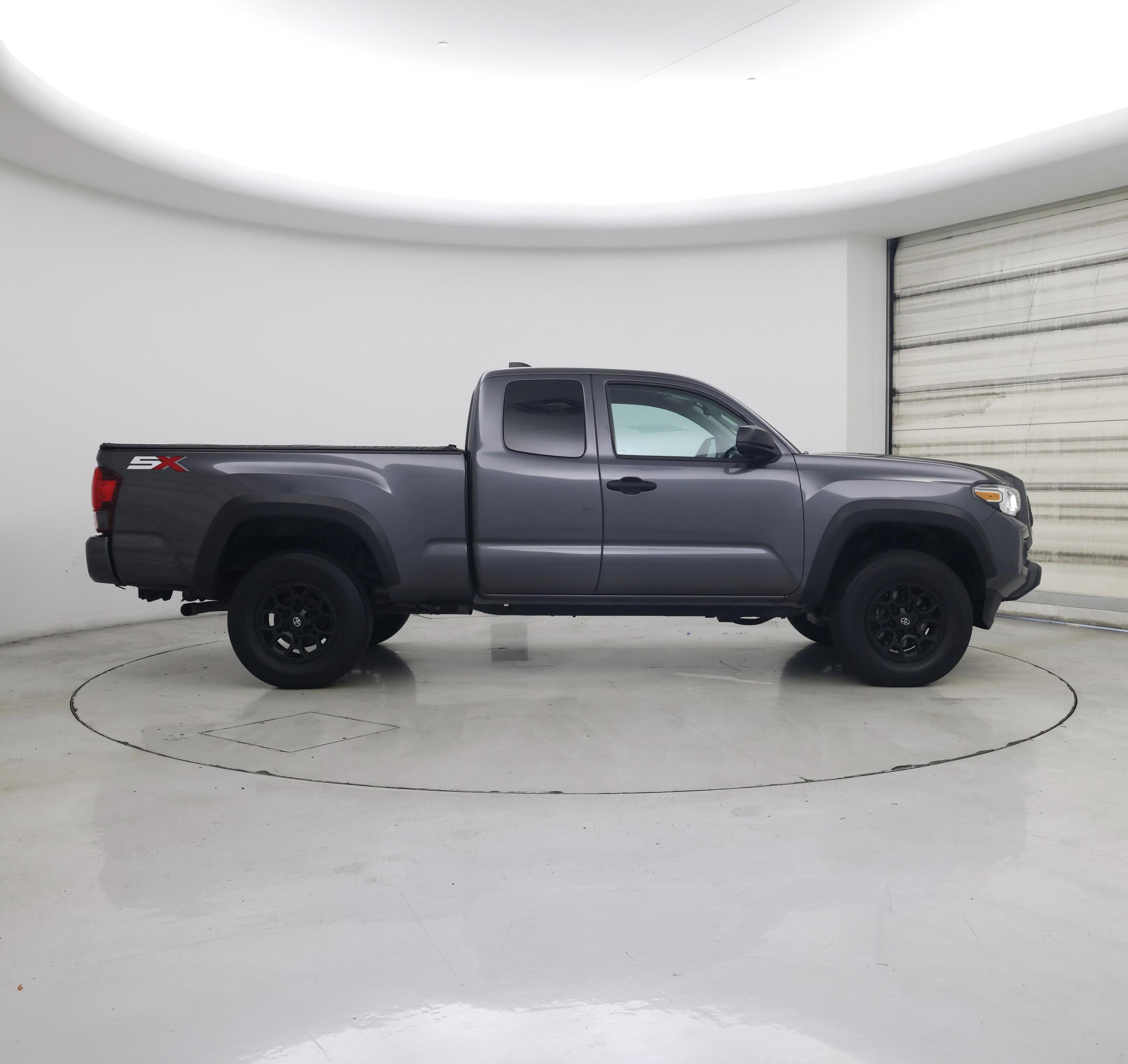 Thumbnail: 2021 Toyota Tacoma - 7