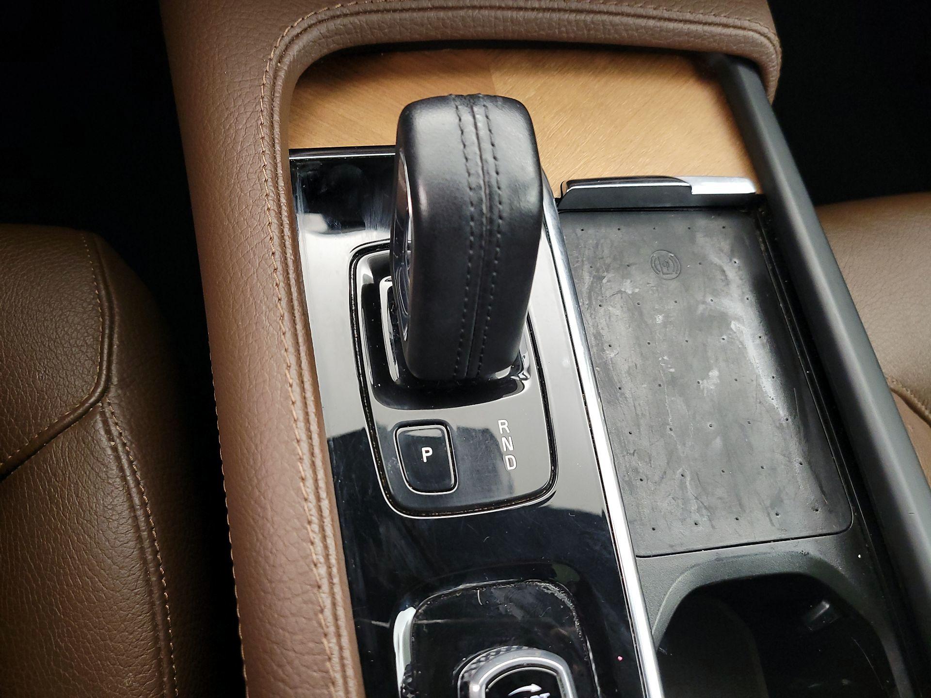 Thumbnail: 2021 Volvo XC90 - 18