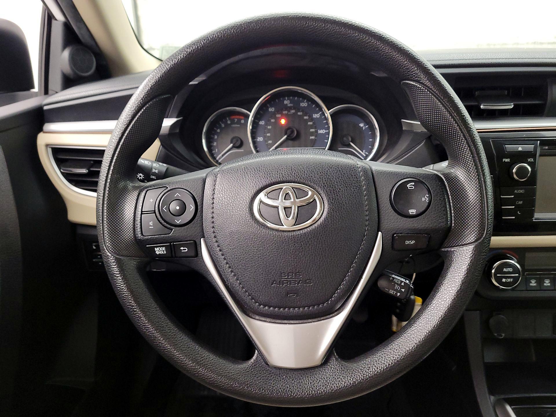 Thumbnail: 2015 Toyota Corolla - 10