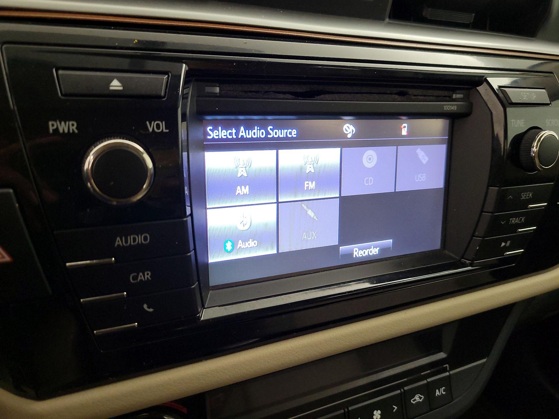 Thumbnail: 2015 Toyota Corolla - 14