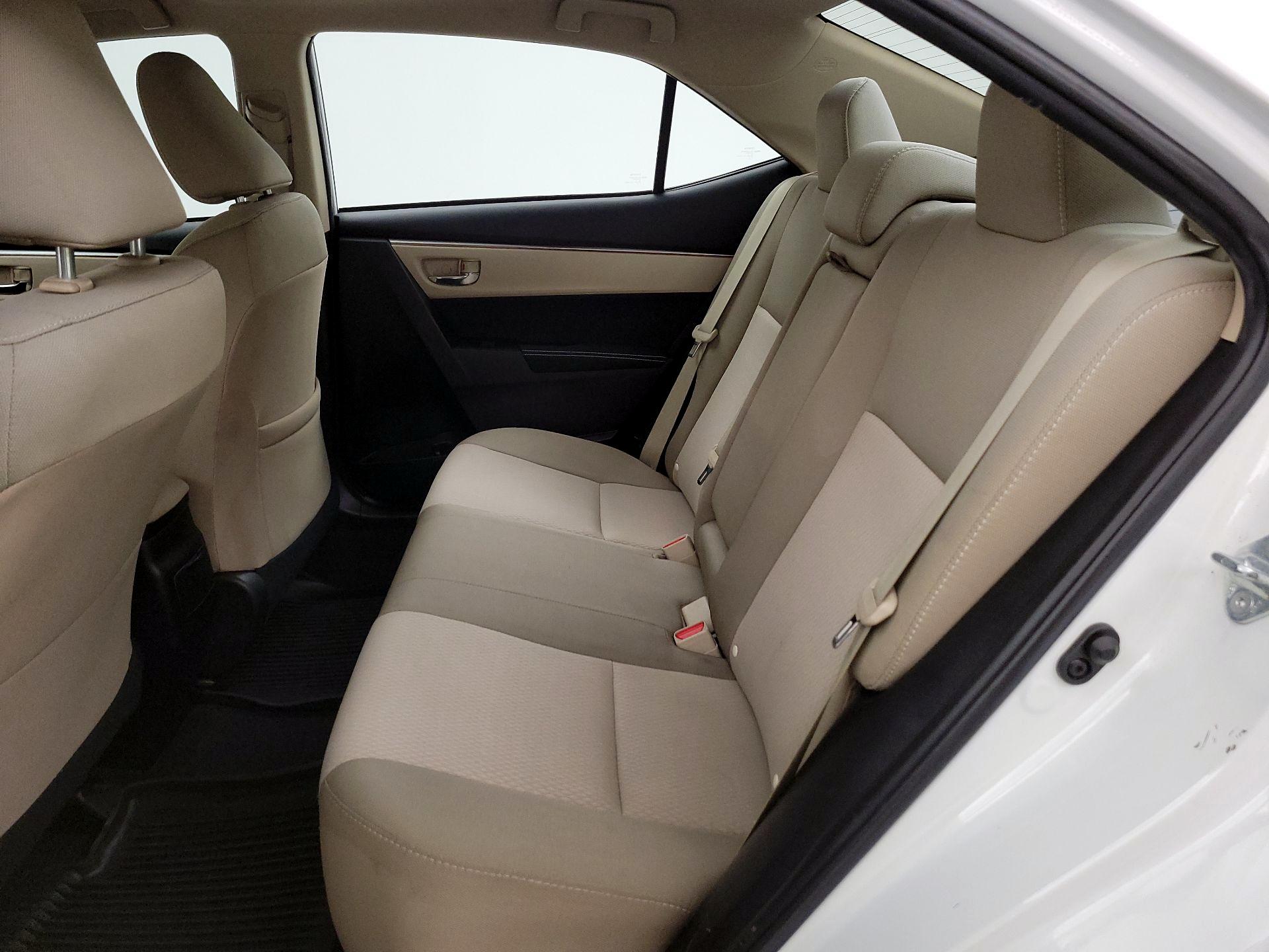 Thumbnail: 2015 Toyota Corolla - 17