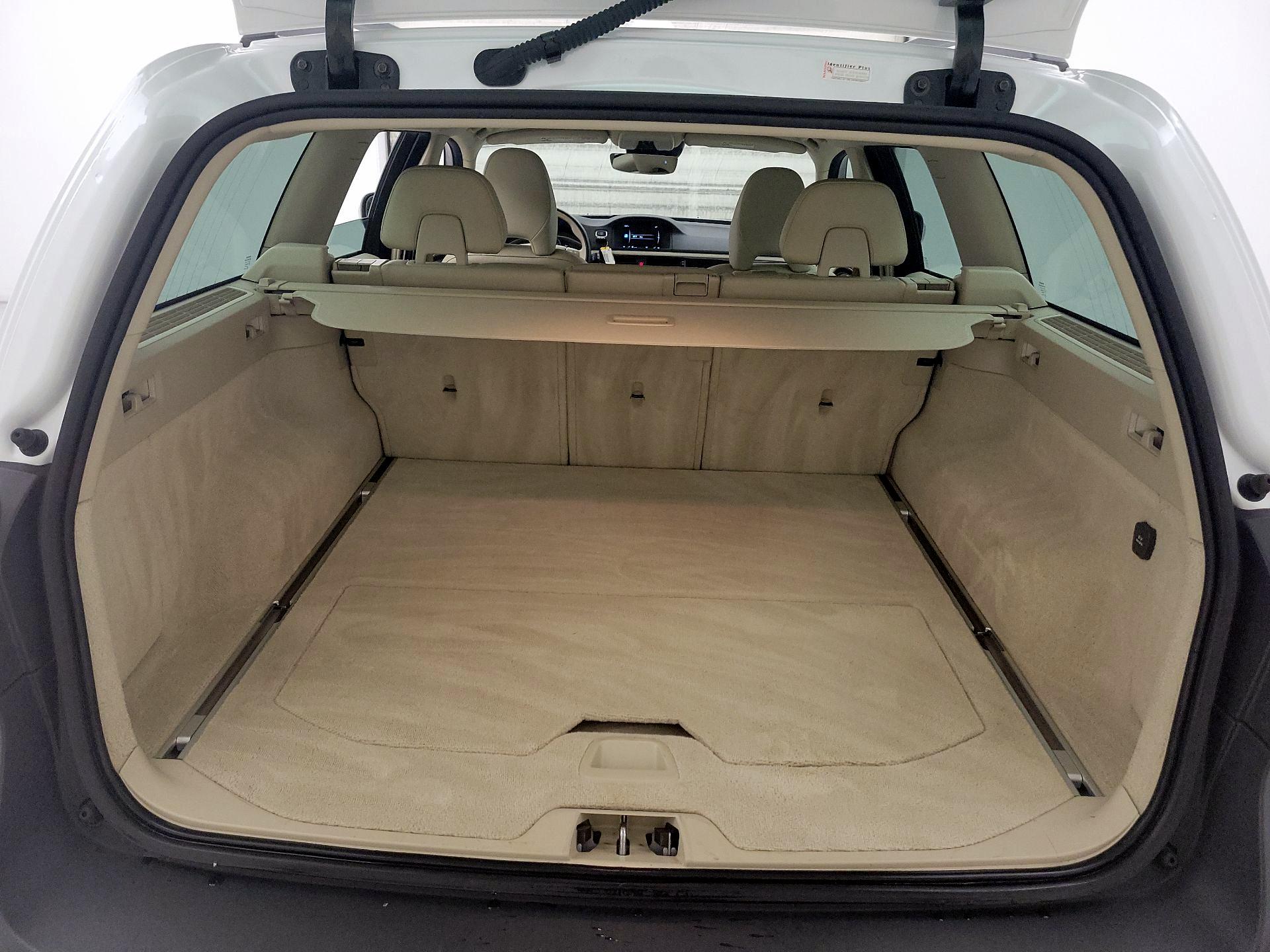 Thumbnail: 2015 Volvo XC70 - 20