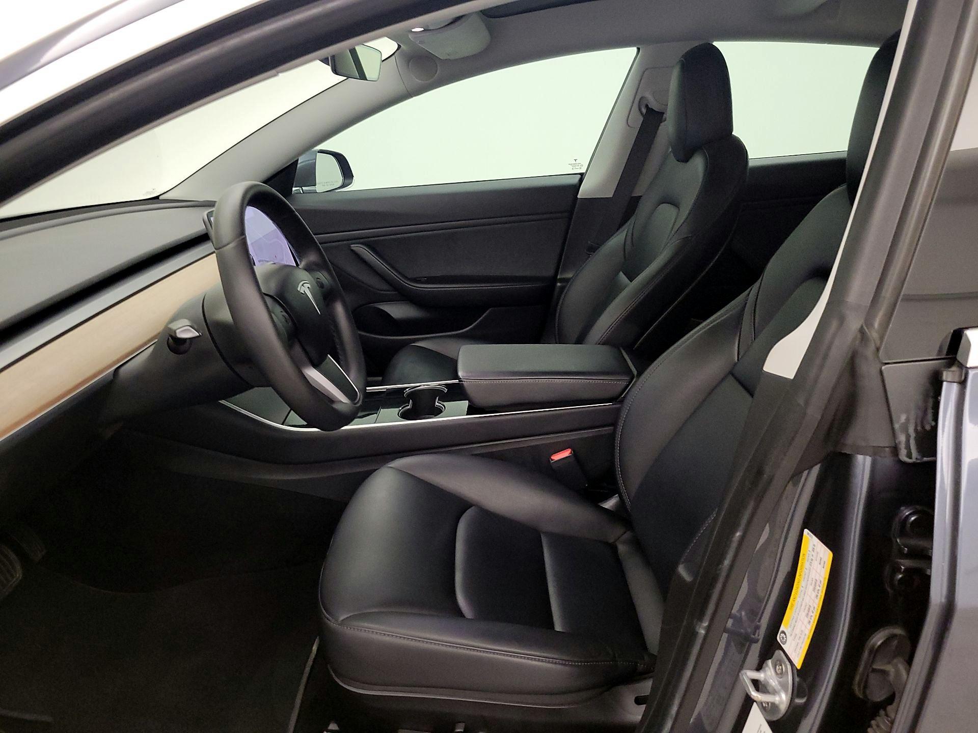 Thumbnail: 2020 Tesla Model 3 - 11