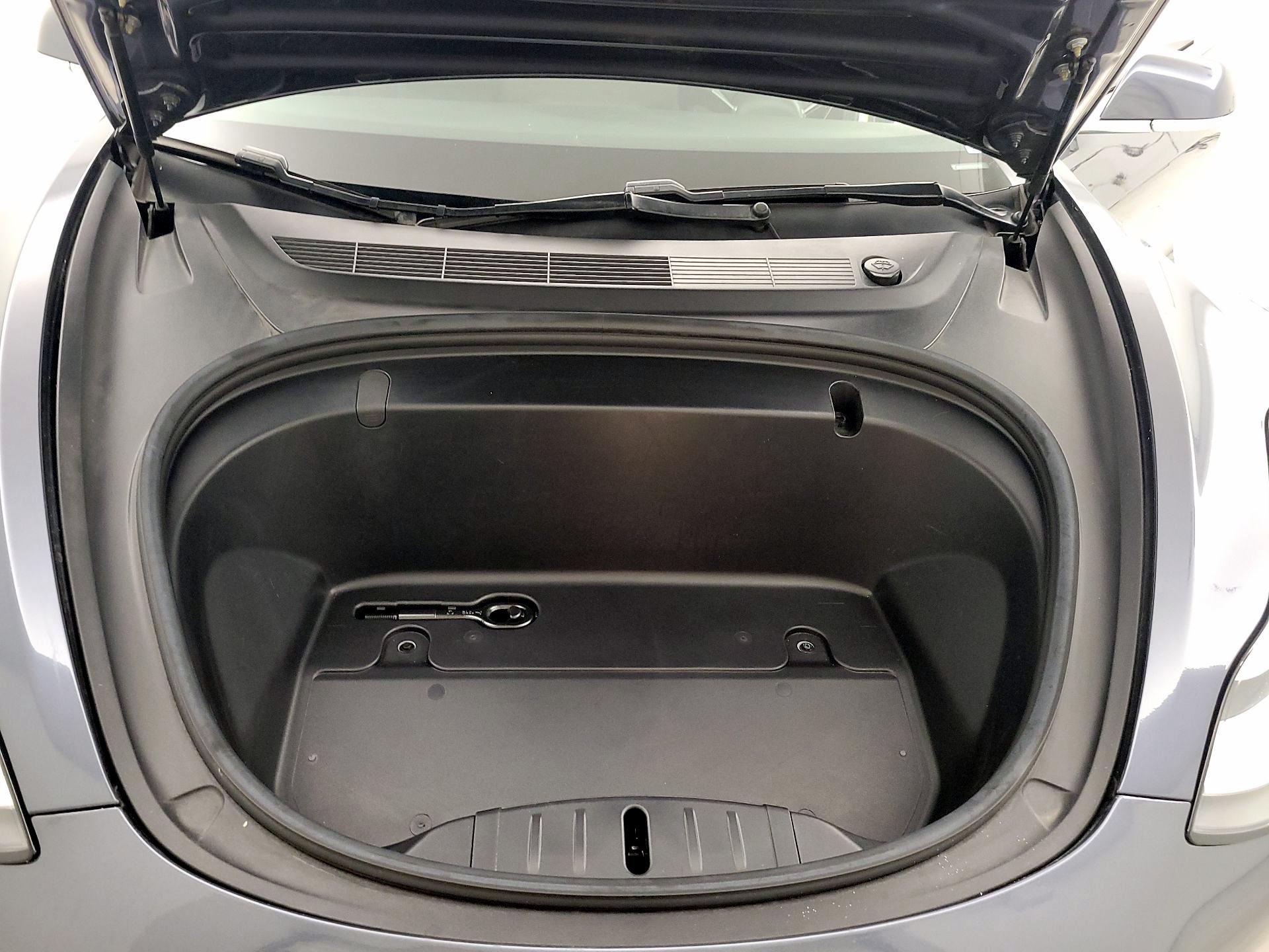 Thumbnail: 2020 Tesla Model 3 - 19