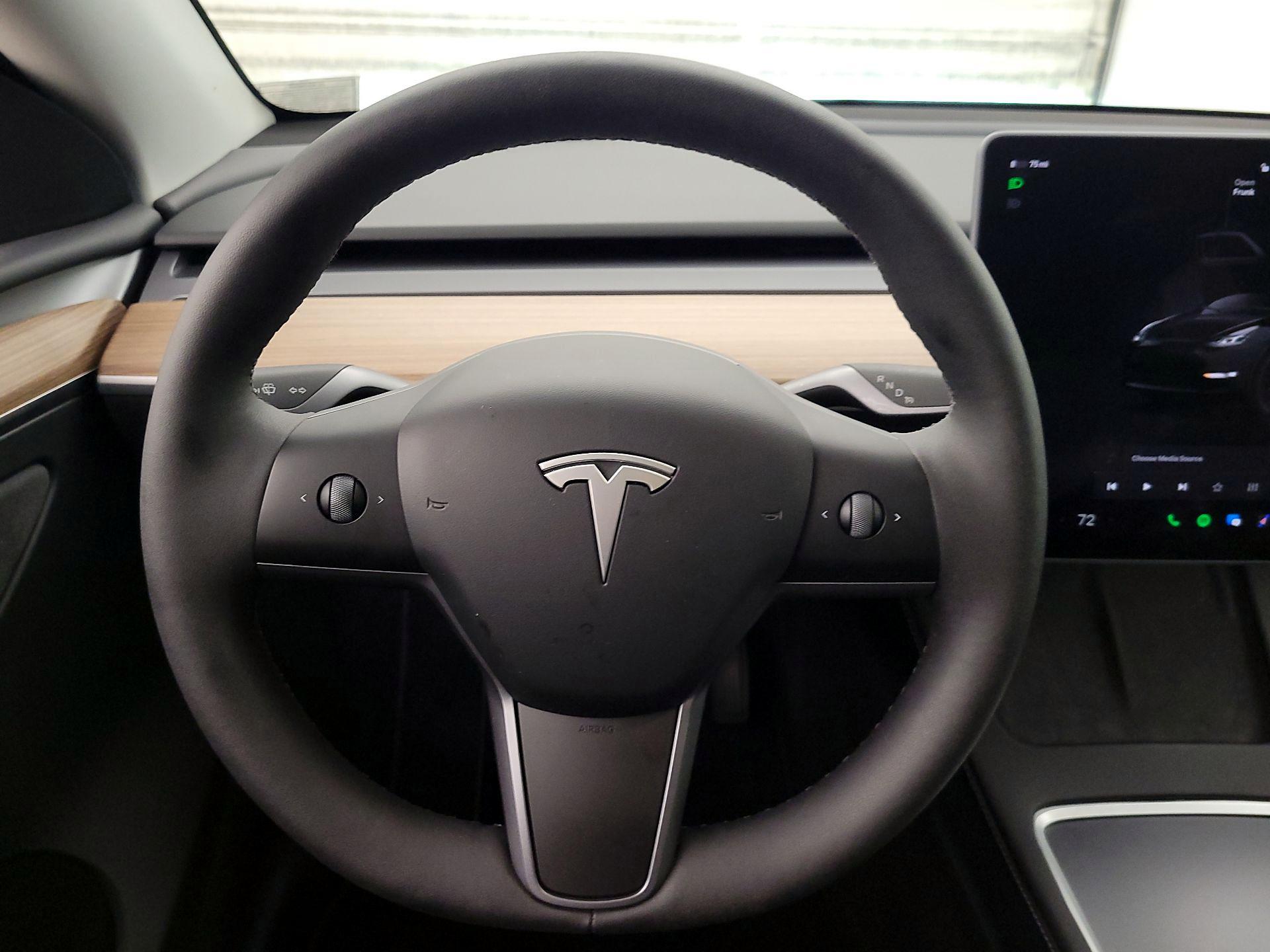 Thumbnail: 2025 Tesla Model Y - 10