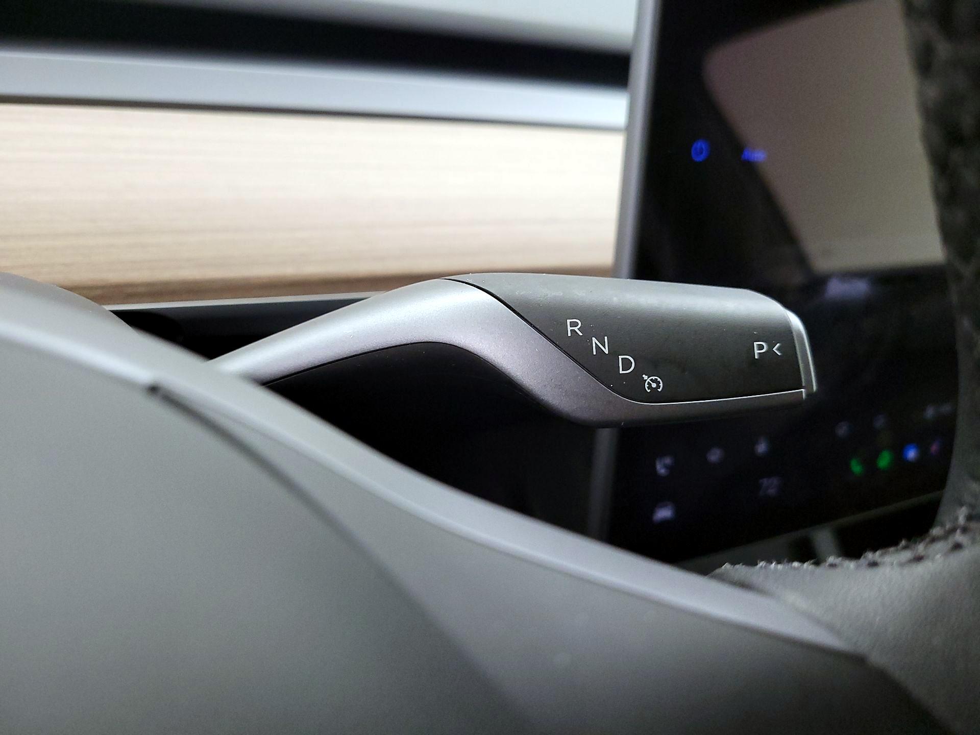 Thumbnail: 2025 Tesla Model Y - 17