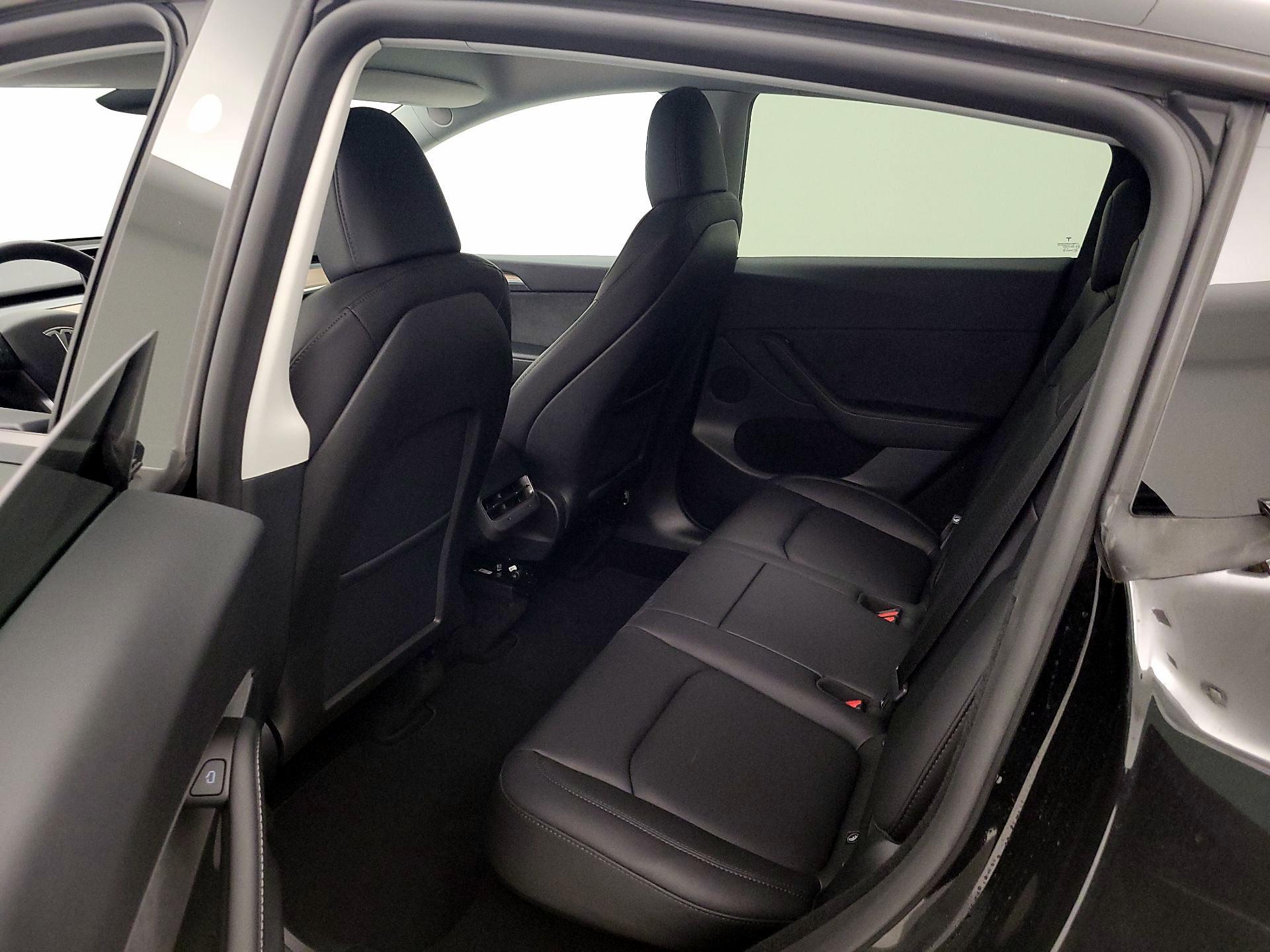 Thumbnail: 2025 Tesla Model Y - 18