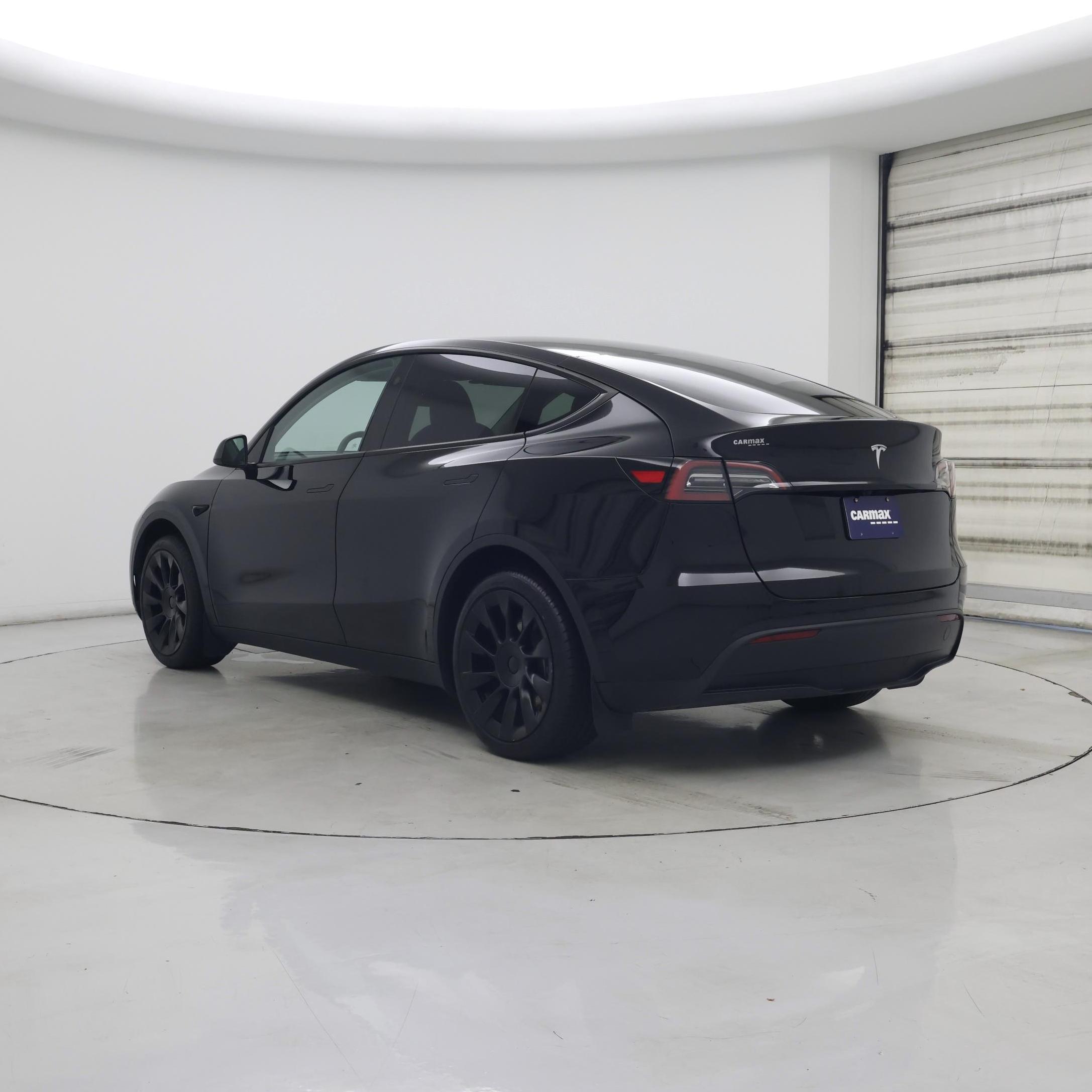 Thumbnail: 2025 Tesla Model Y - 2