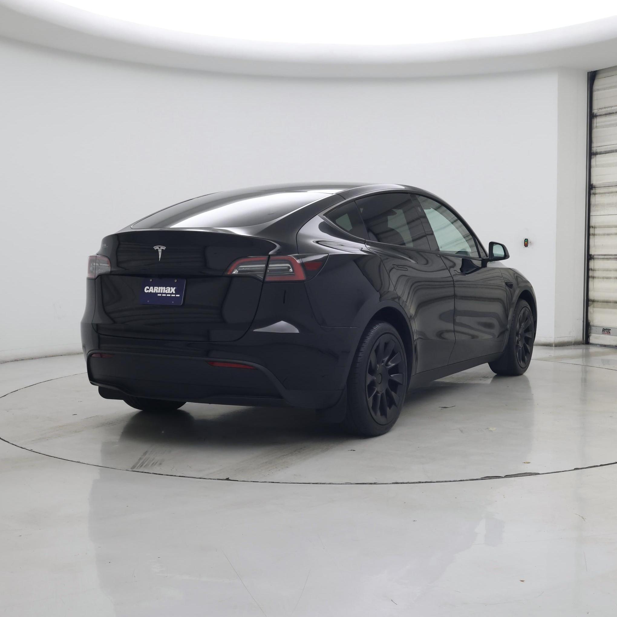 Thumbnail: 2025 Tesla Model Y - 8