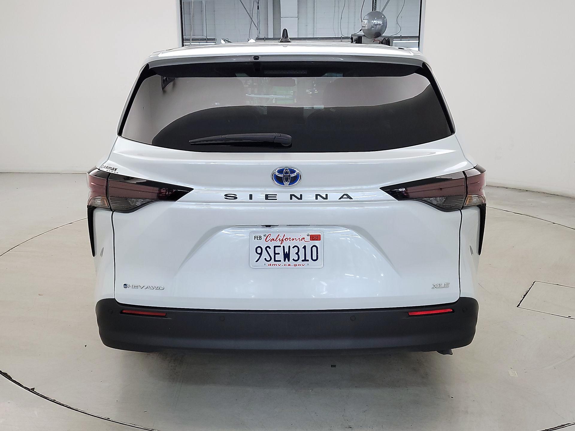 Thumbnail: 2025 Toyota Sienna - 6