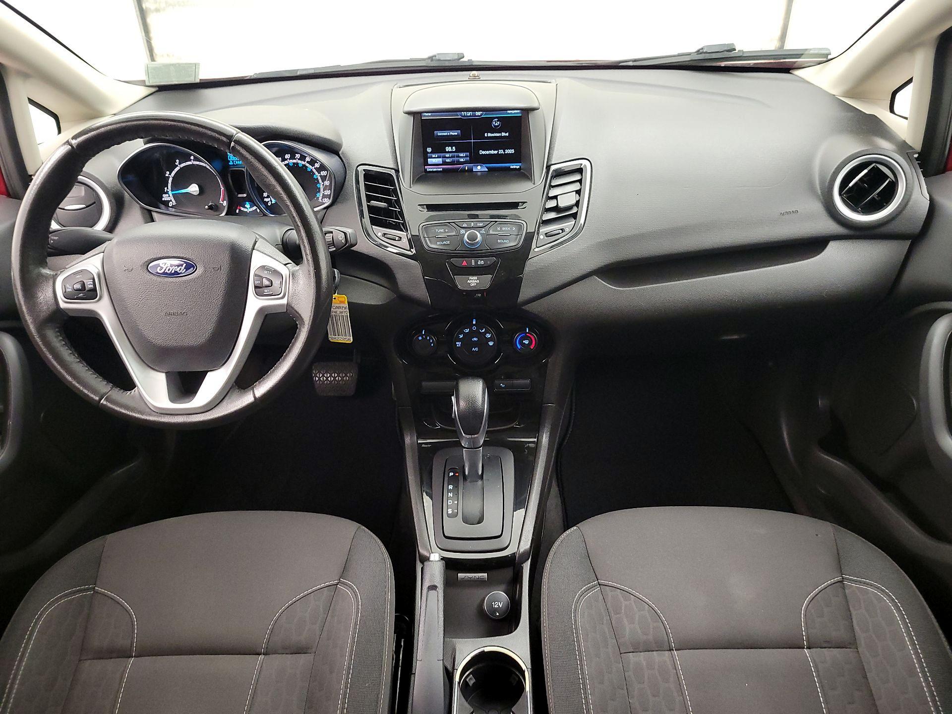 Thumbnail: 2015 Ford Fiesta - 9