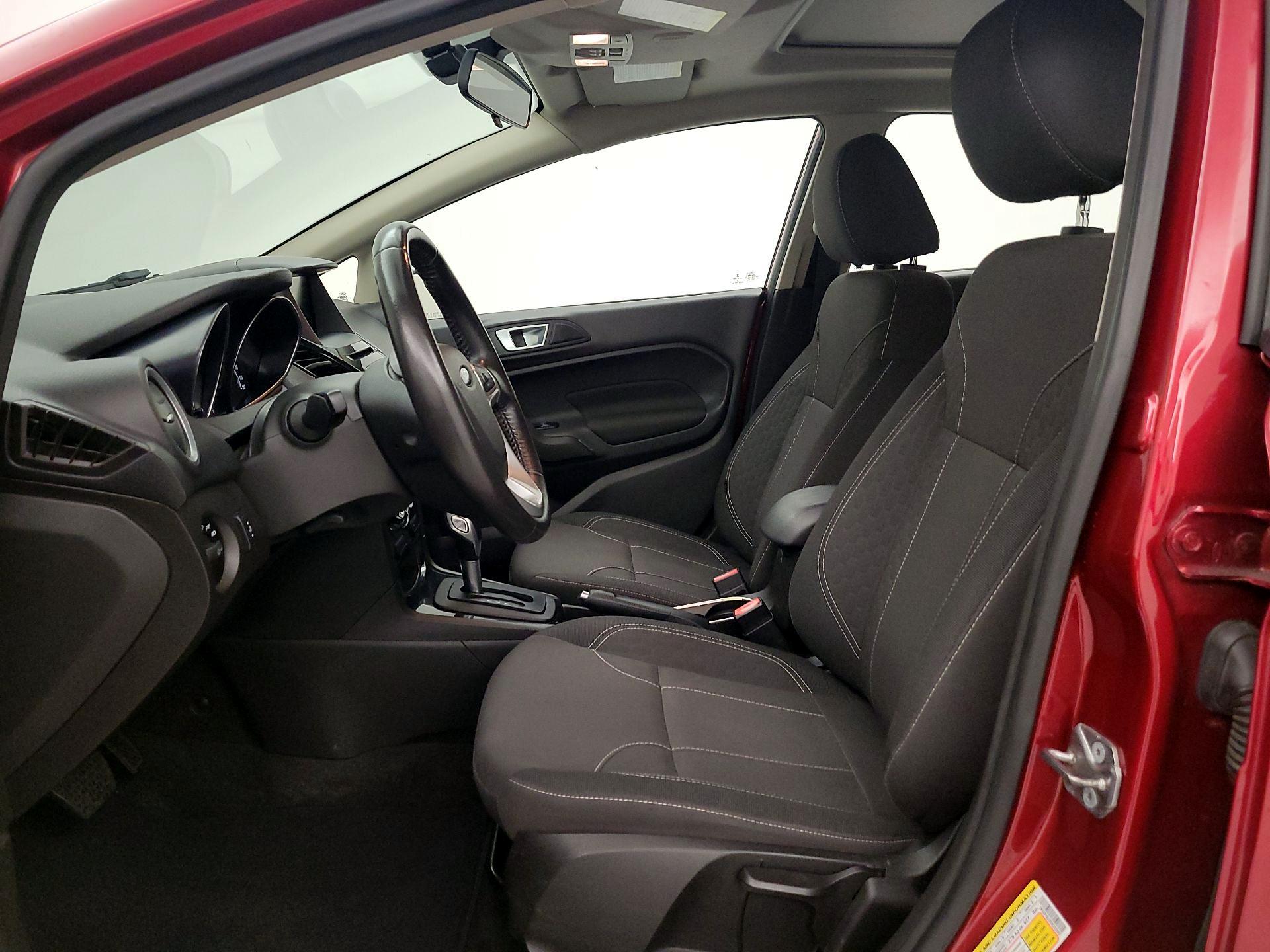 Thumbnail: 2015 Ford Fiesta - 11