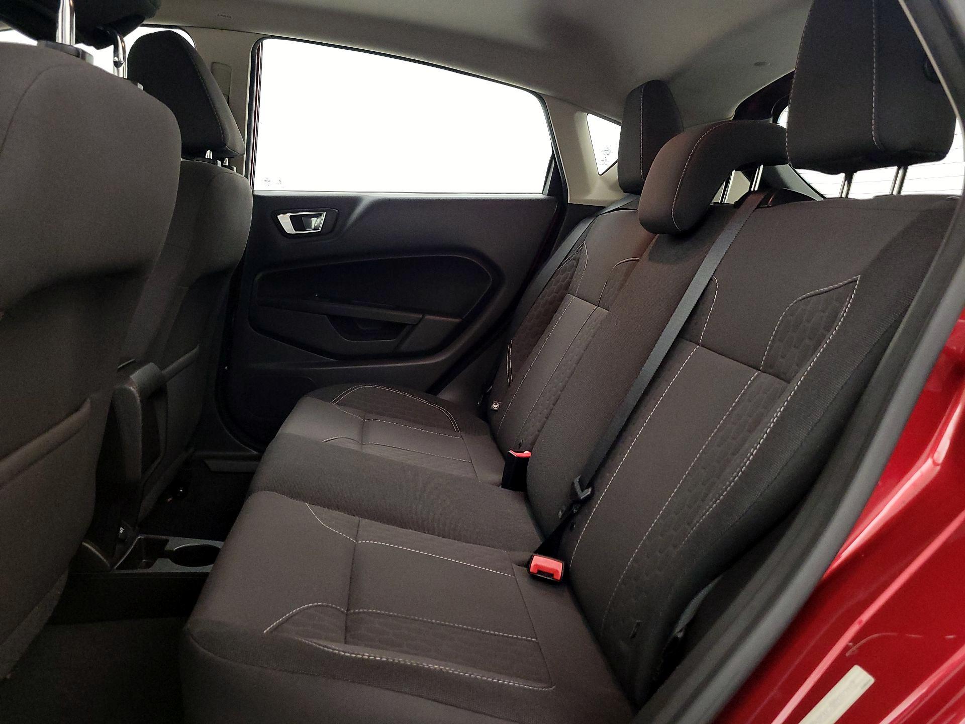 Thumbnail: 2015 Ford Fiesta - 17