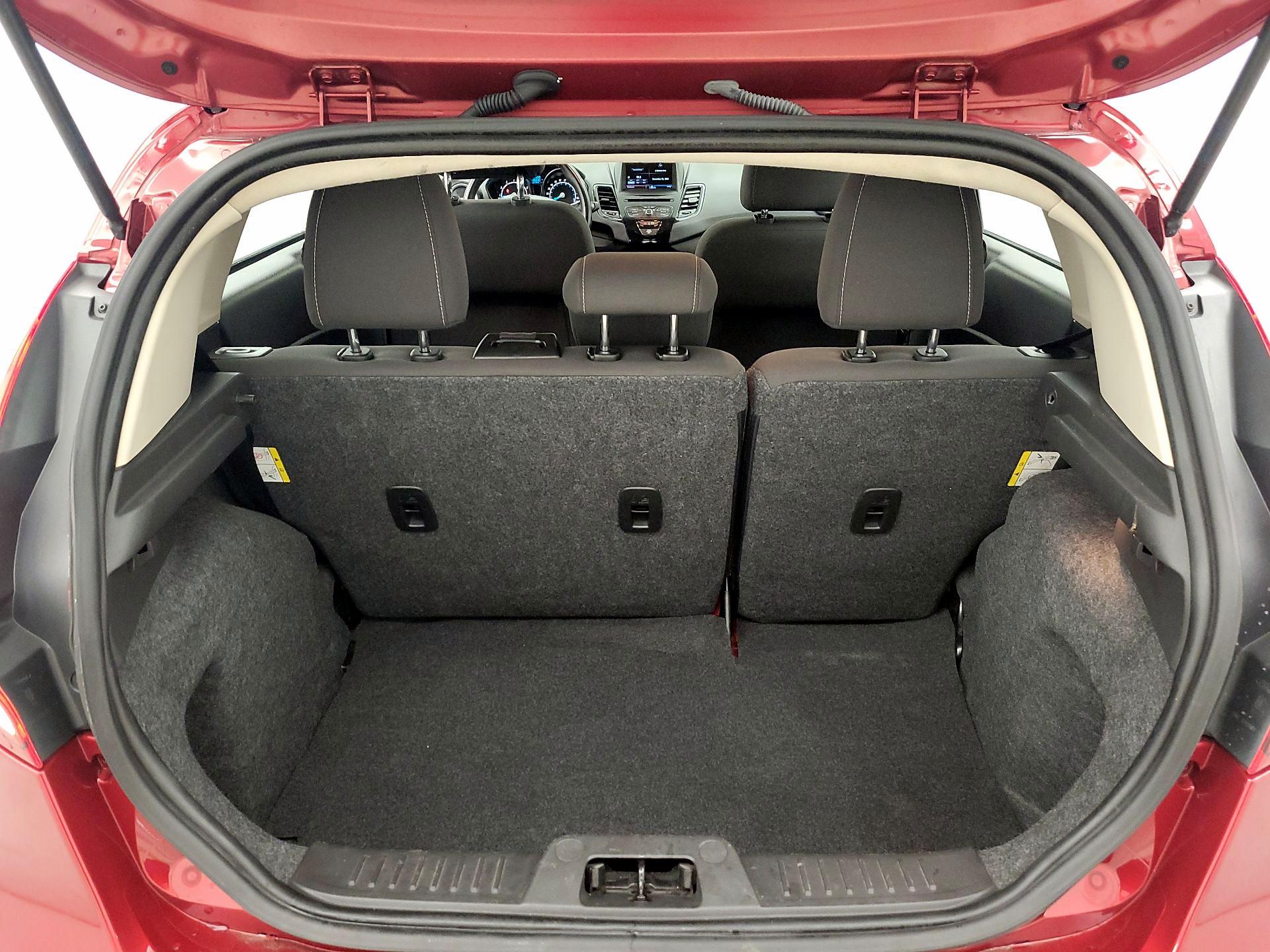 Thumbnail: 2015 Ford Fiesta - 18