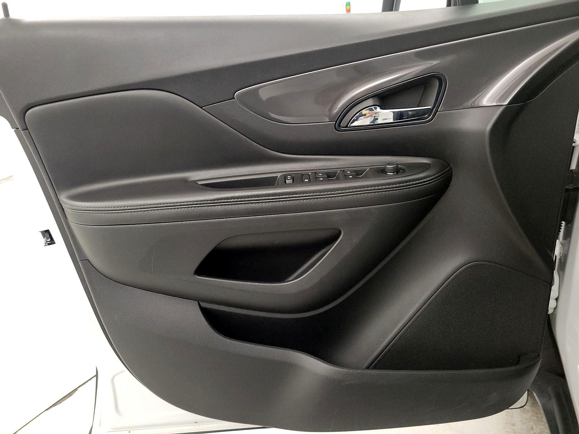 Thumbnail: 2021 Buick Encore - 12