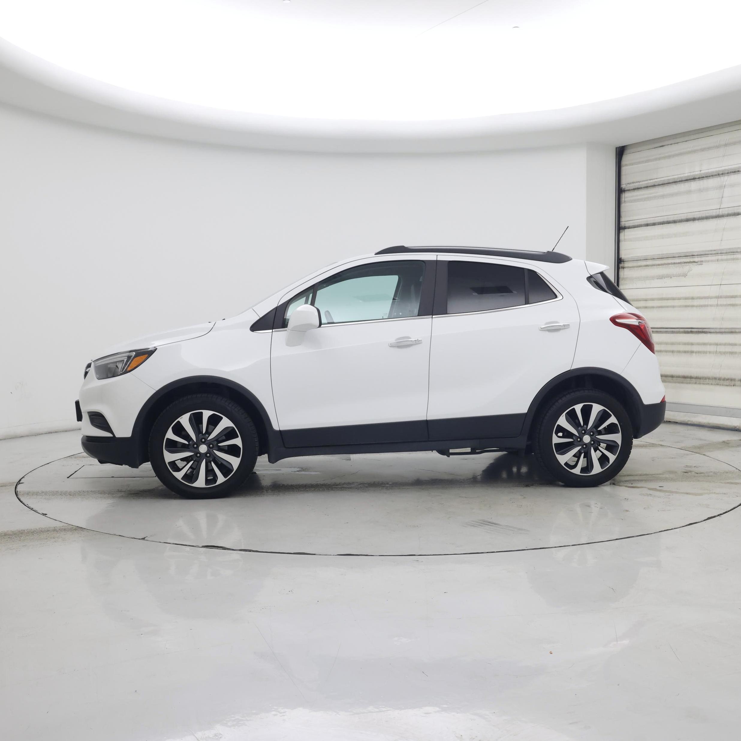 Thumbnail: 2021 Buick Encore - 3