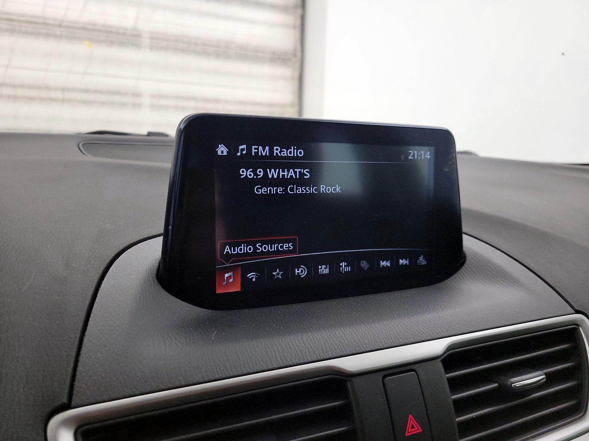 Thumbnail: 2017 Mazda Mazda3 - 15